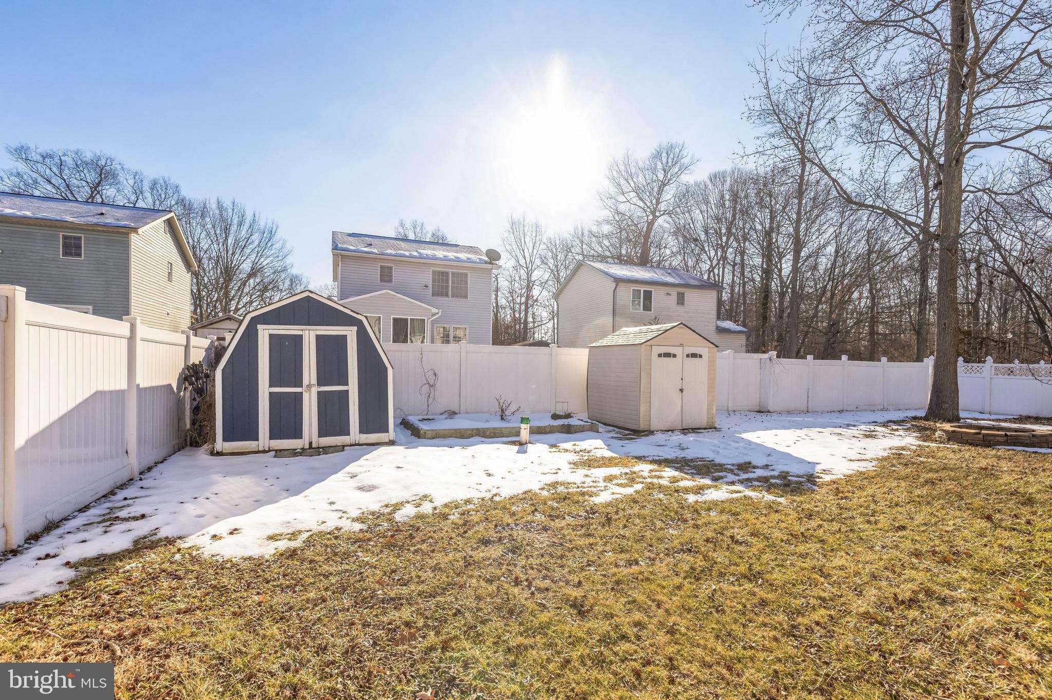 AVALON SHORES - Residential