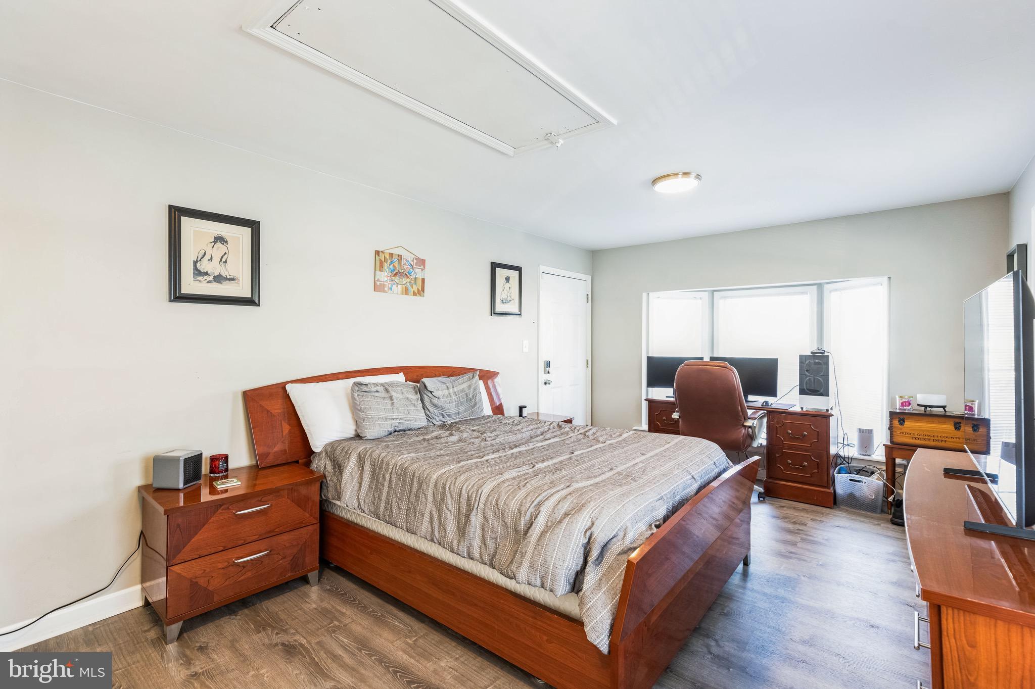 AVALON SHORES - Residential