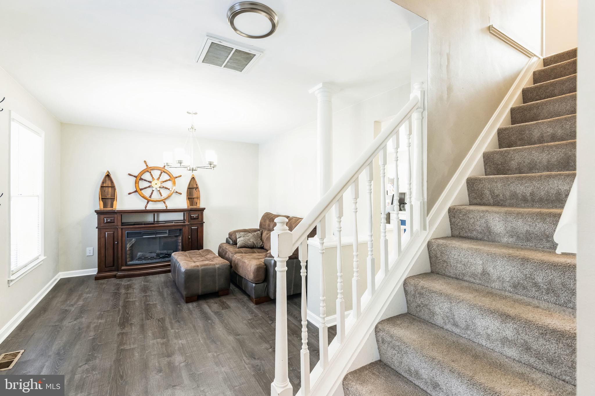 AVALON SHORES - Residential