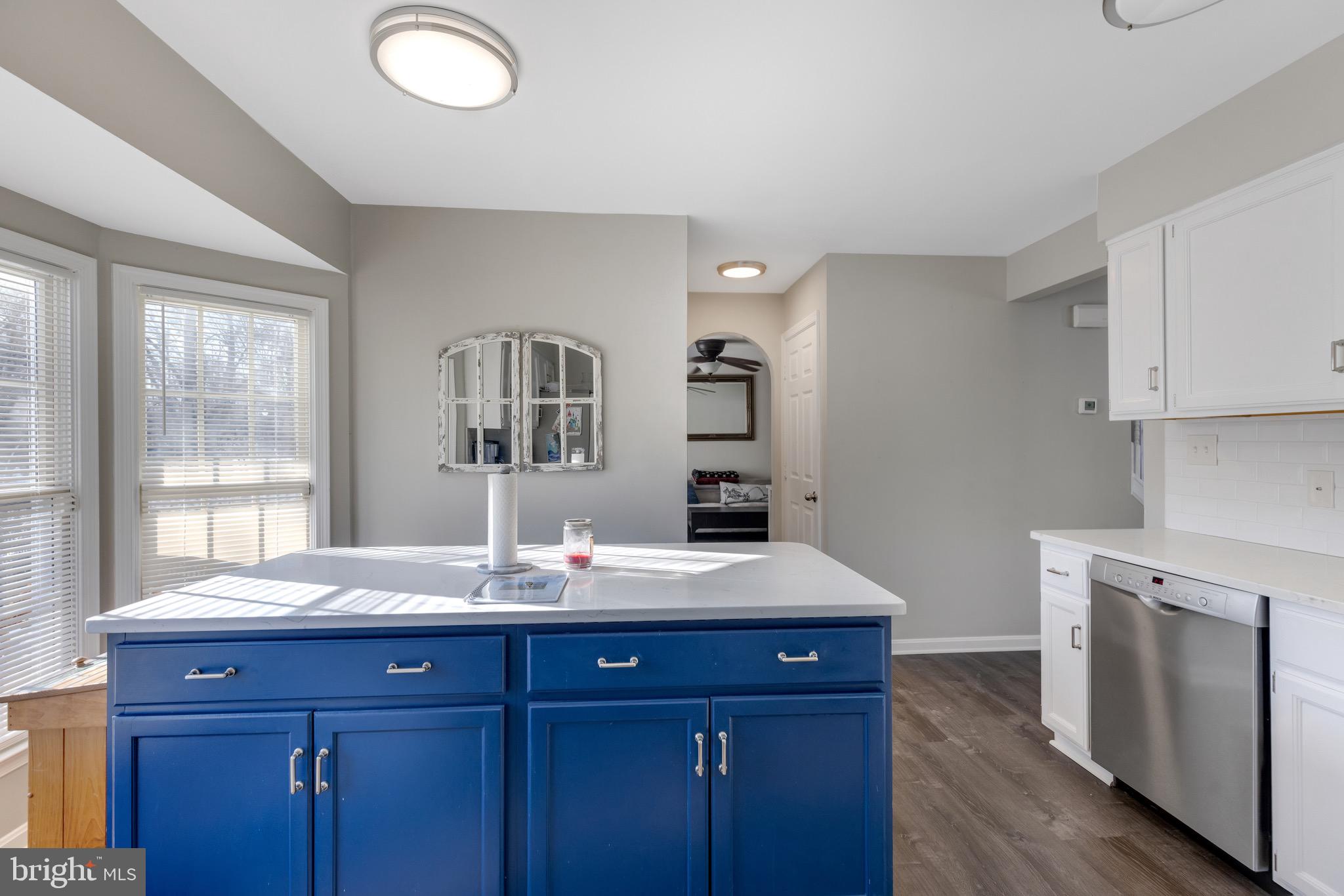 AVALON SHORES - Residential