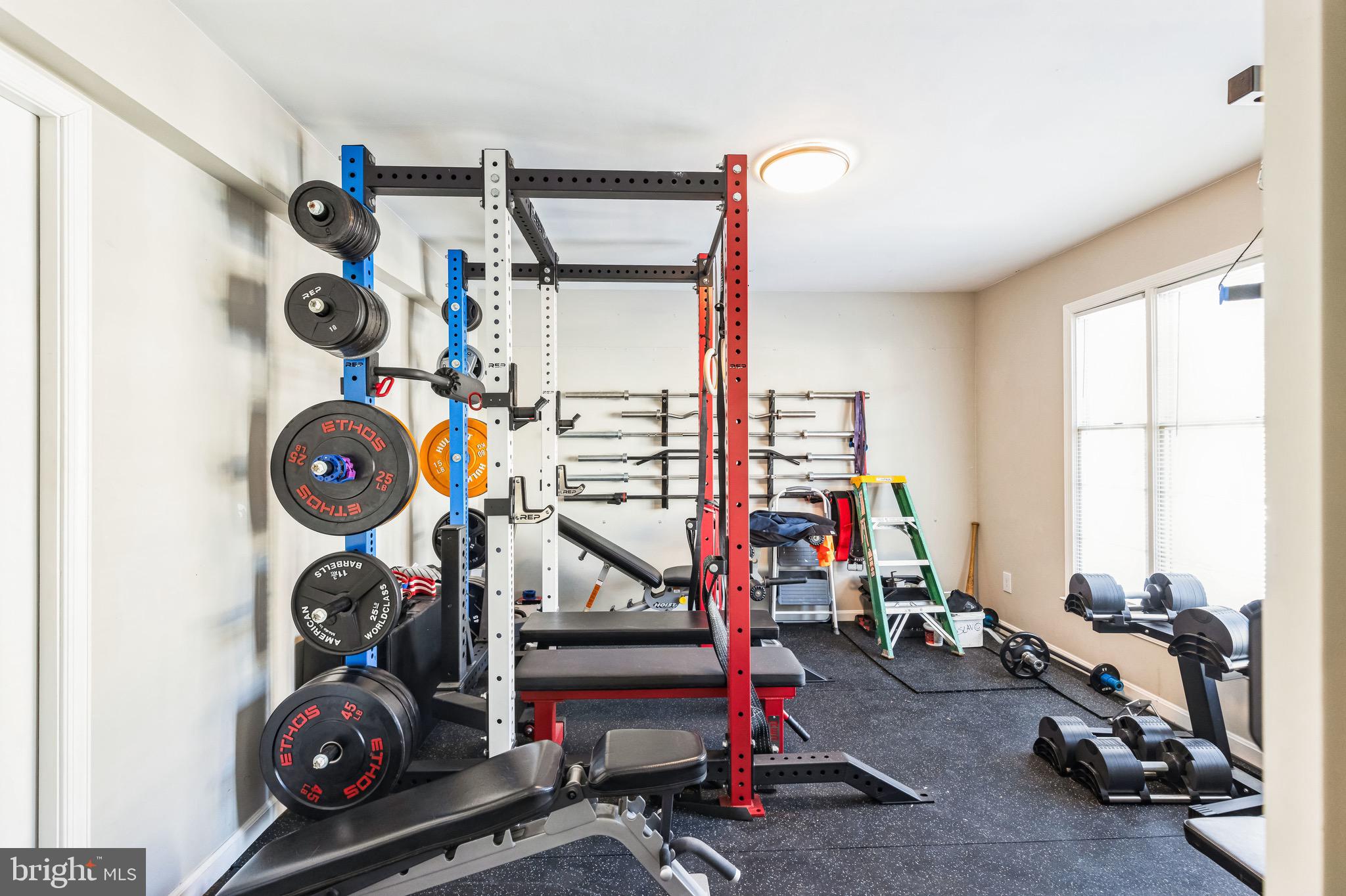 AVALON SHORES - Residential