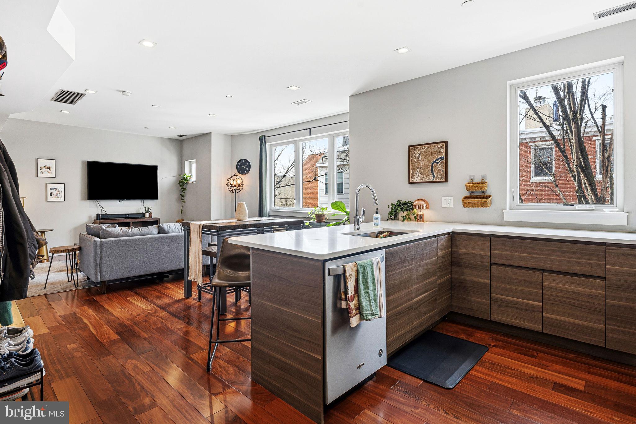 605 S 16TH STREET 07 4