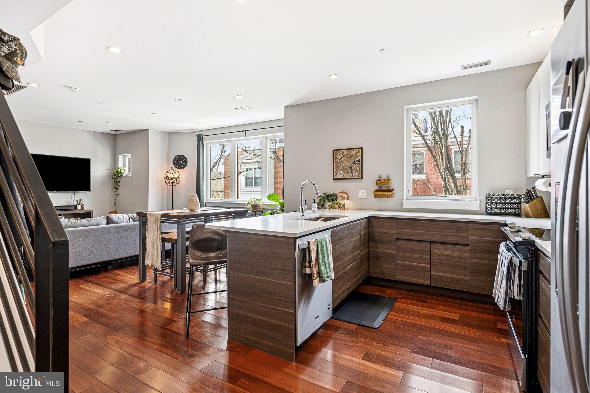 605 S 16TH STREET 07 4