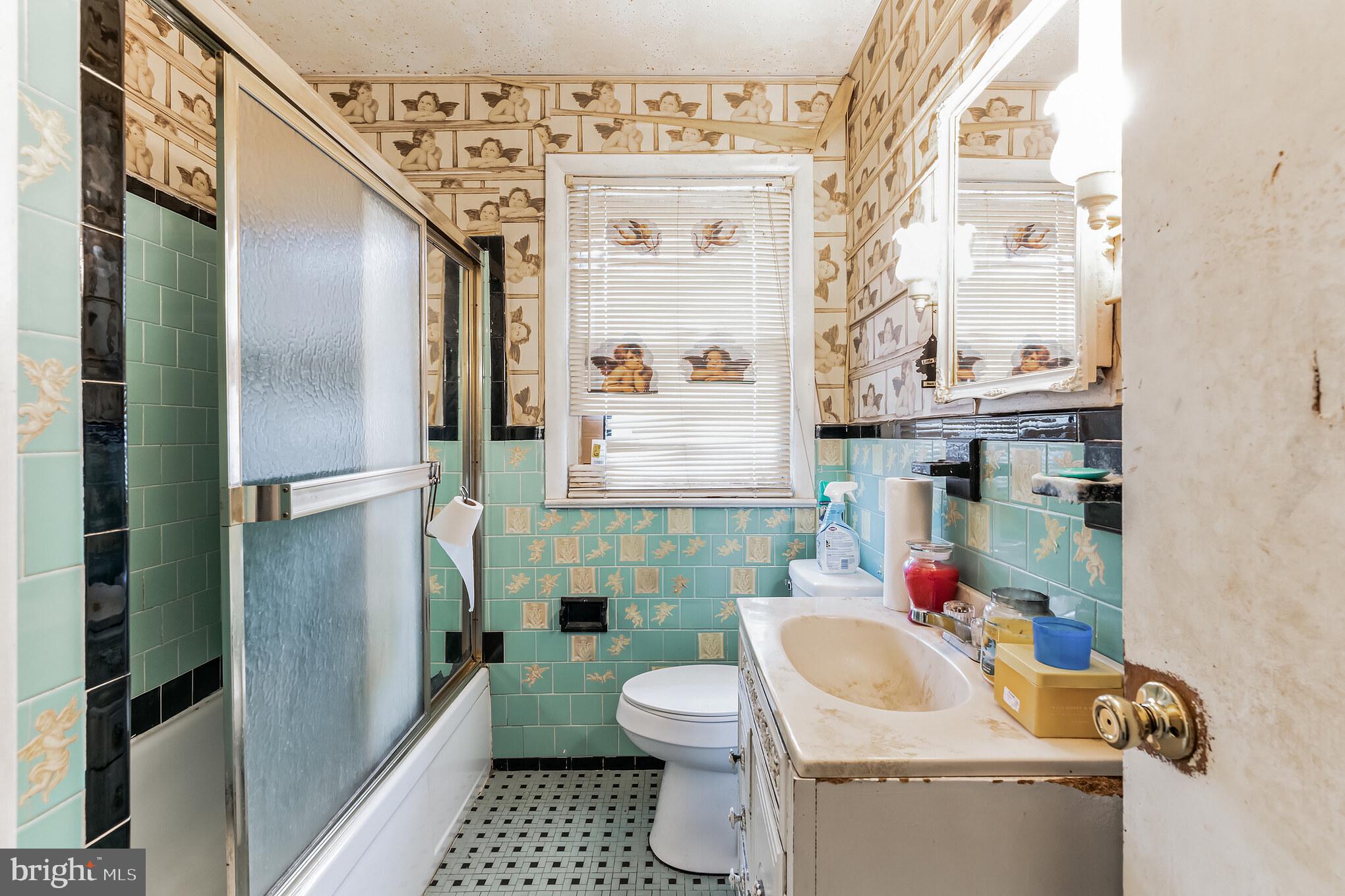 LANHAM WOODS - Residential