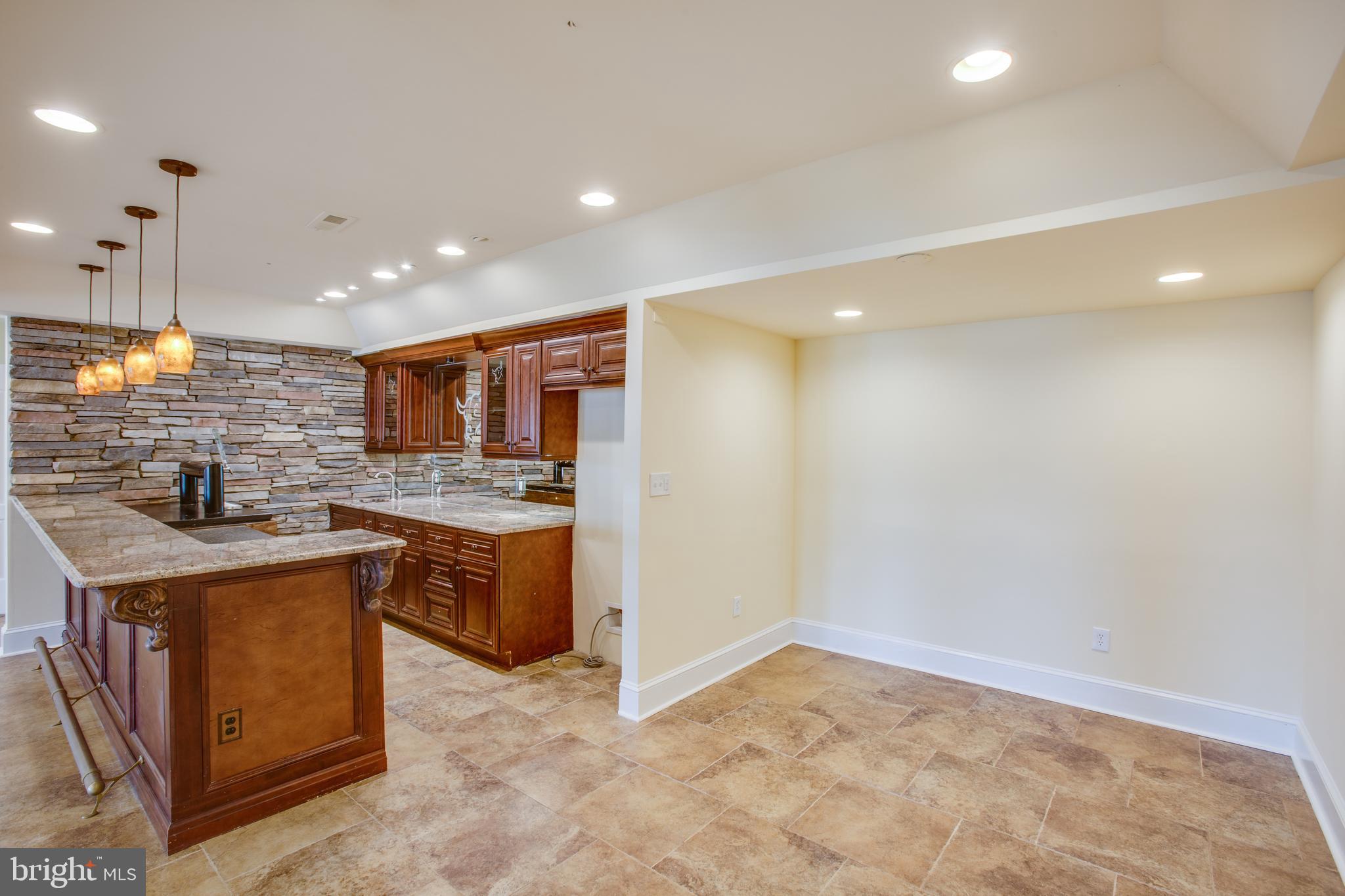 POTOMAC CREEK ESTATES - Residential