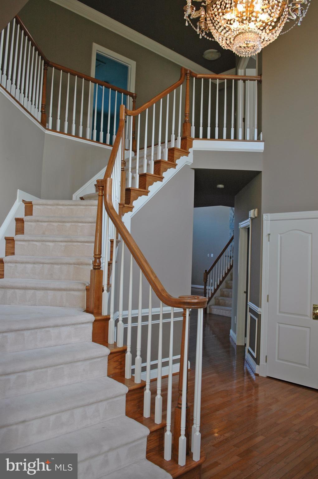 BELMONT COUNTRY CLUB - Residential Lease