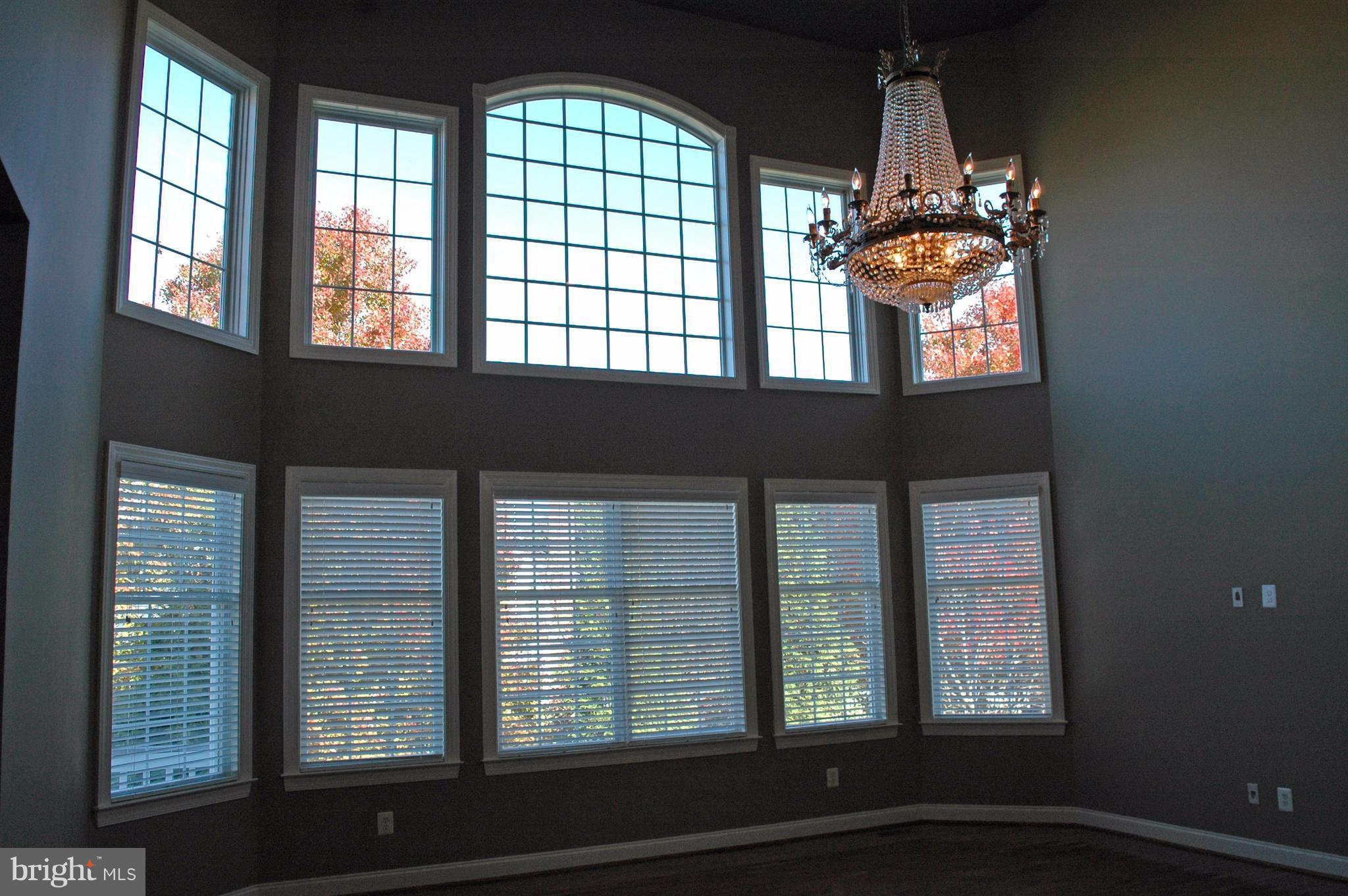 BELMONT COUNTRY CLUB - Residential Lease