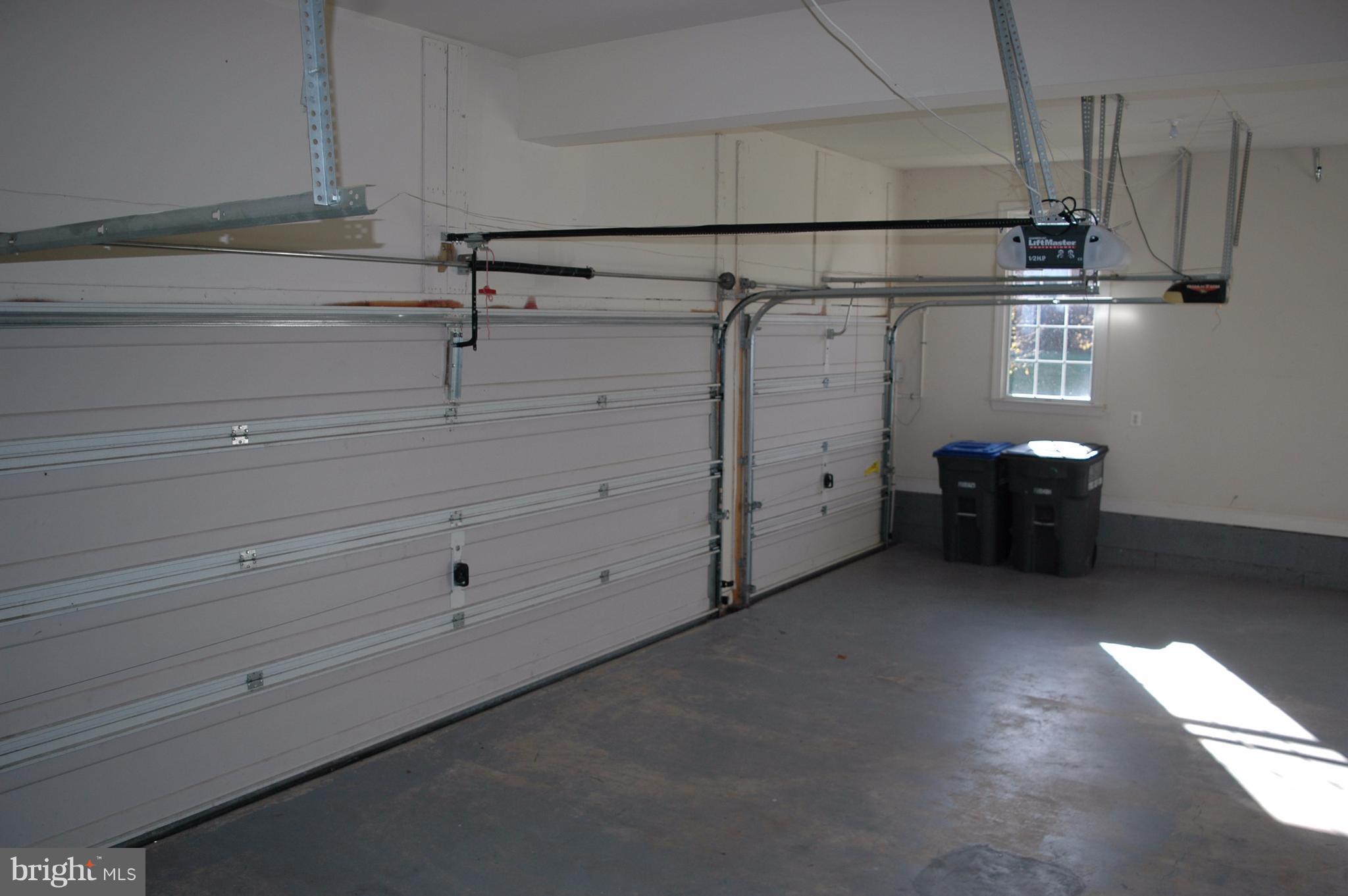 BELMONT COUNTRY CLUB - Residential Lease