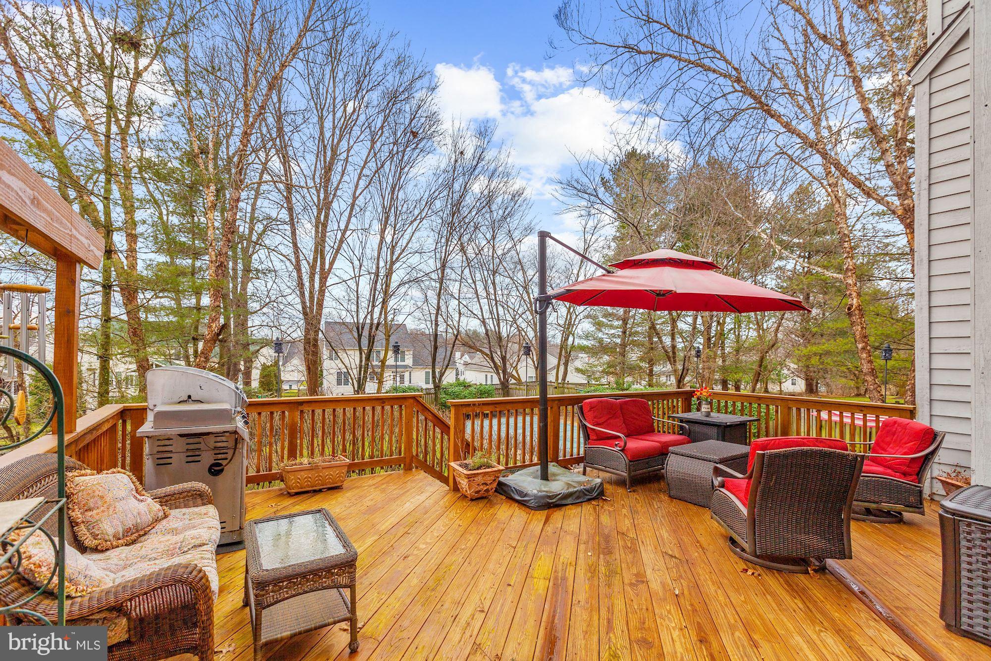 HOBBITS GLEN - Residential