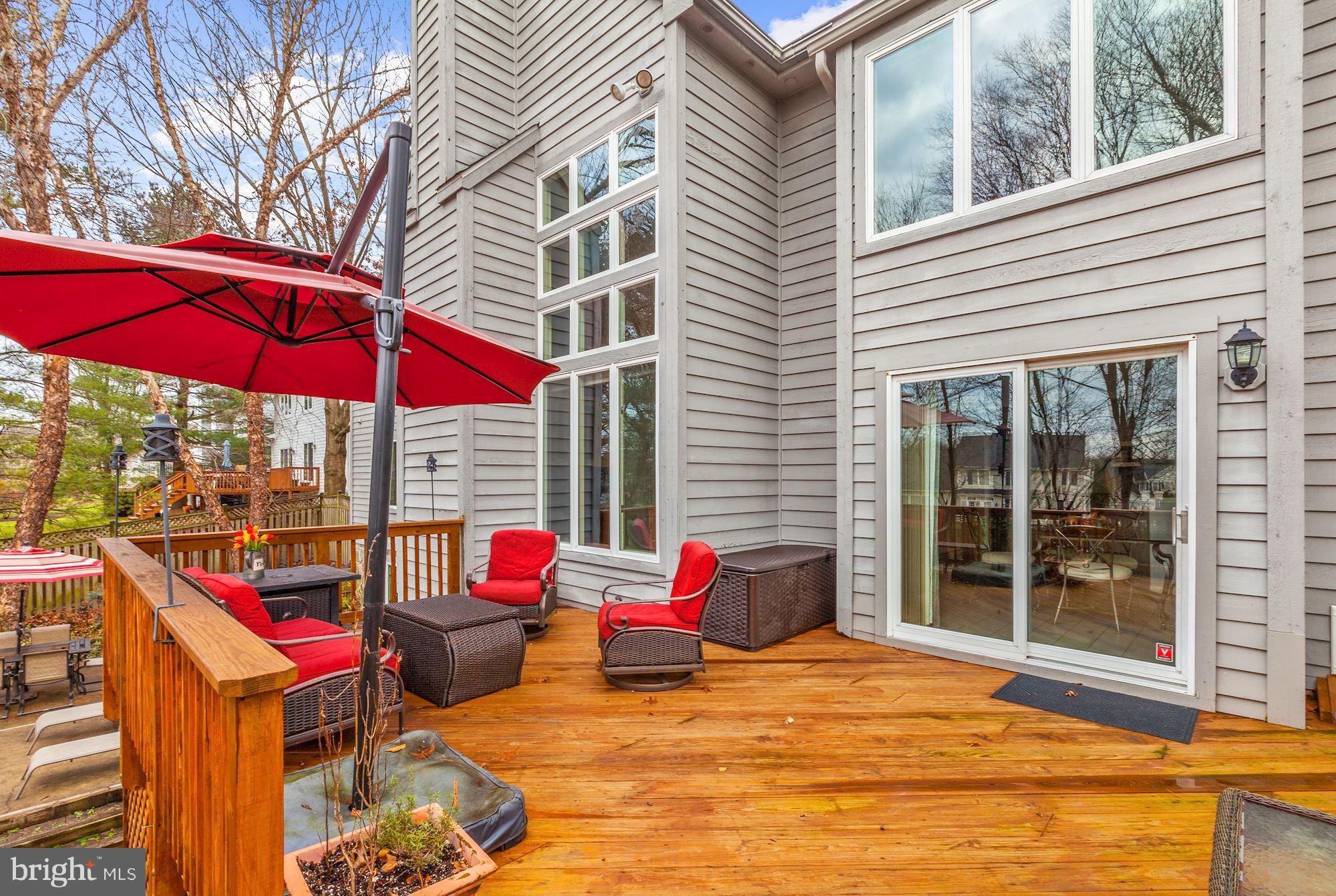 HOBBITS GLEN - Residential