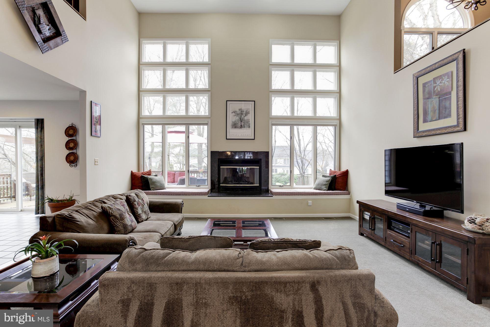 HOBBITS GLEN - Residential