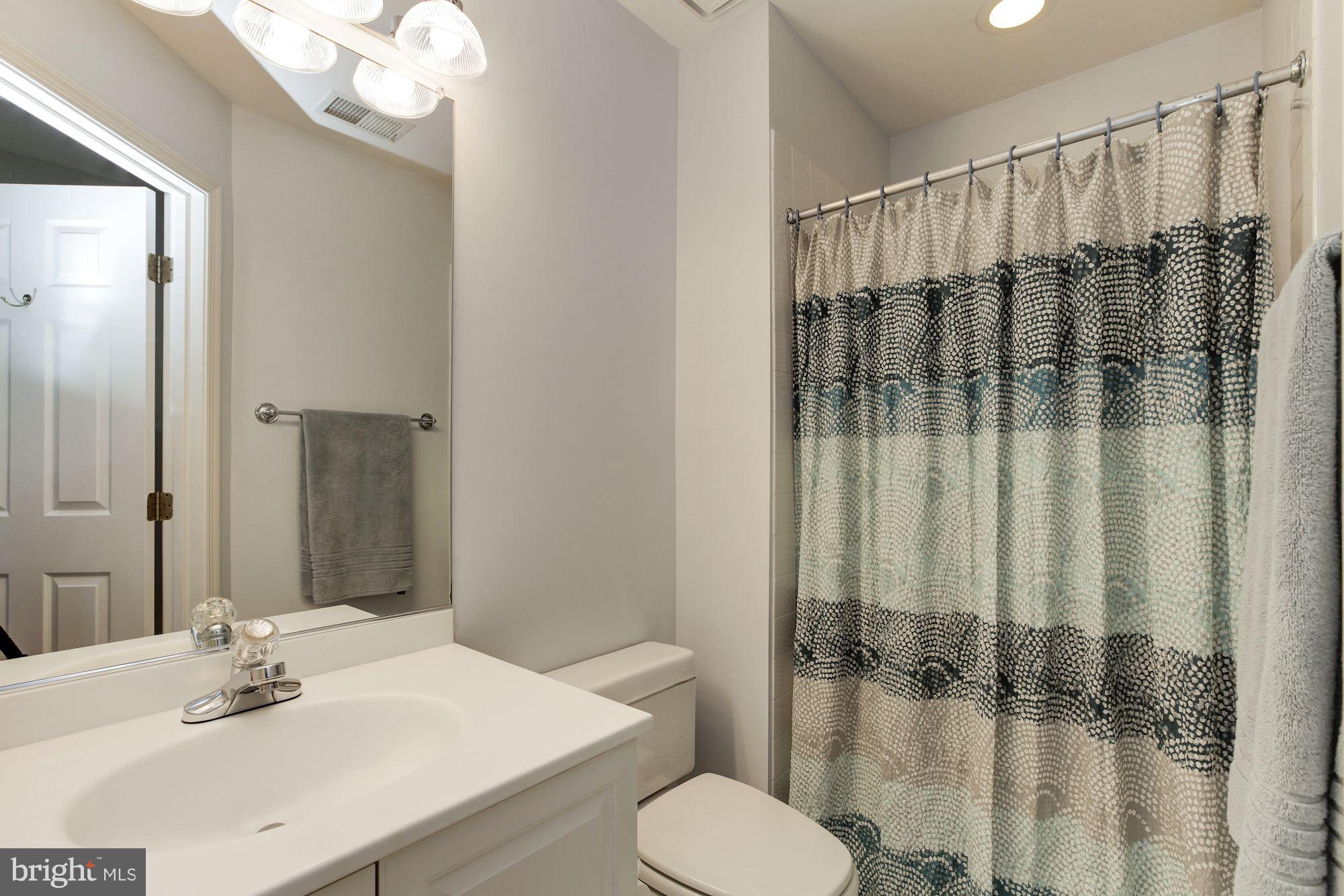 HOBBITS GLEN - Residential