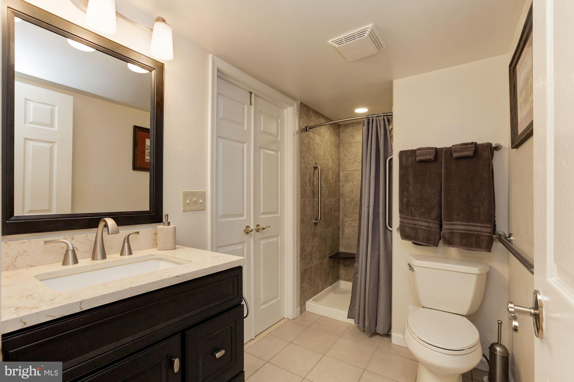 HOBBITS GLEN - Residential