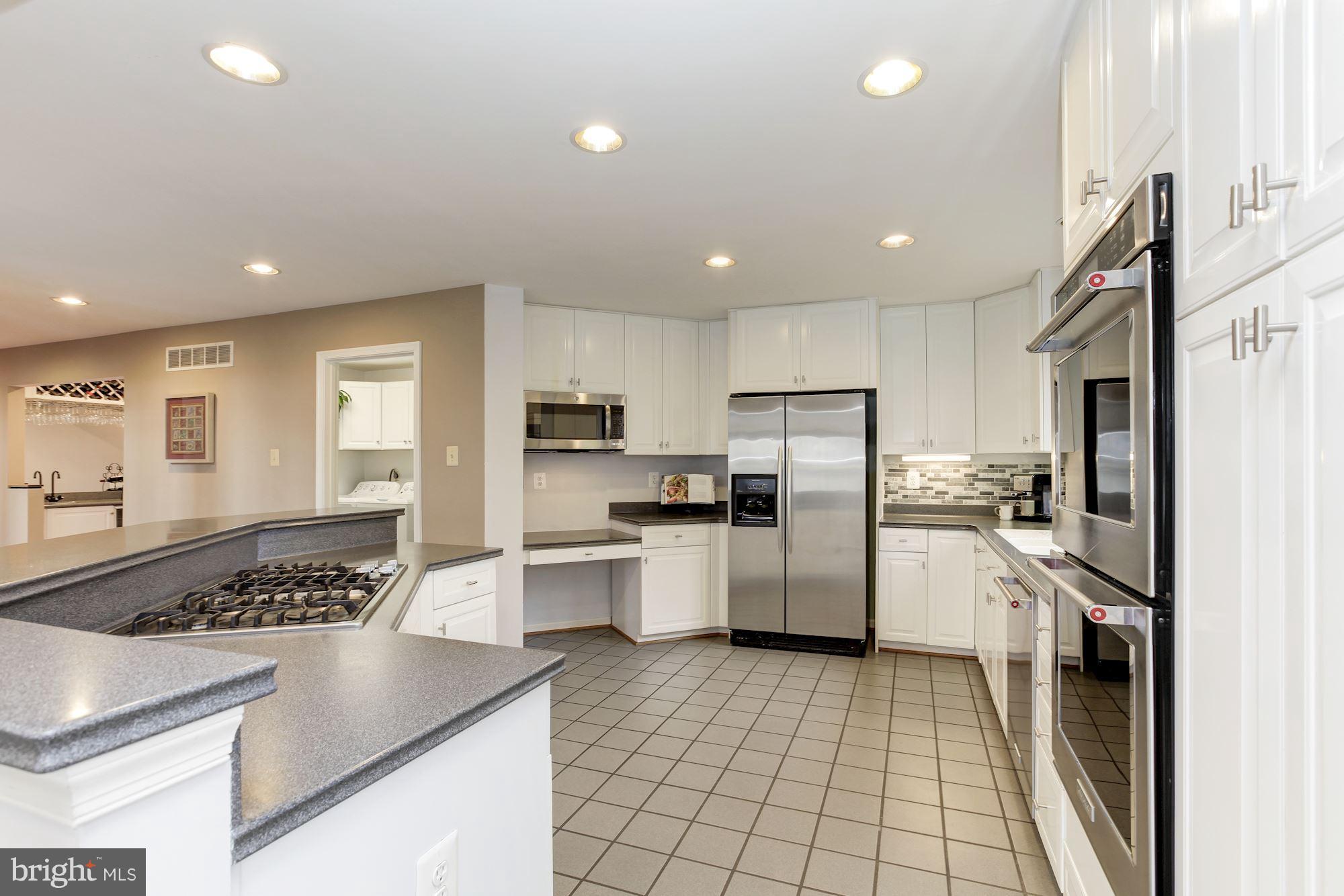 HOBBITS GLEN - Residential