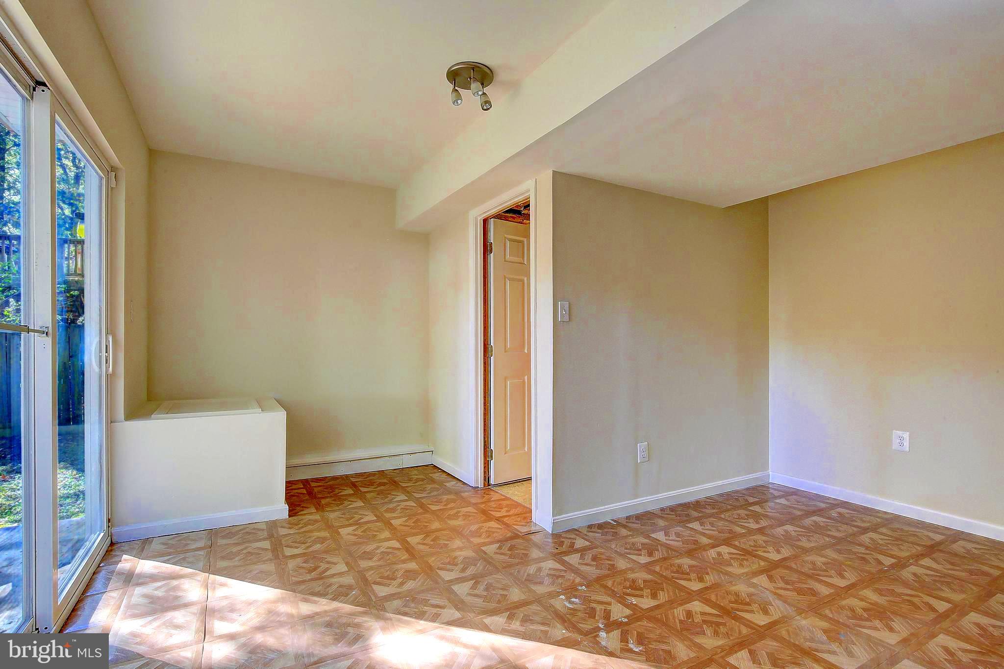 BACK BAY BEACH - Residential