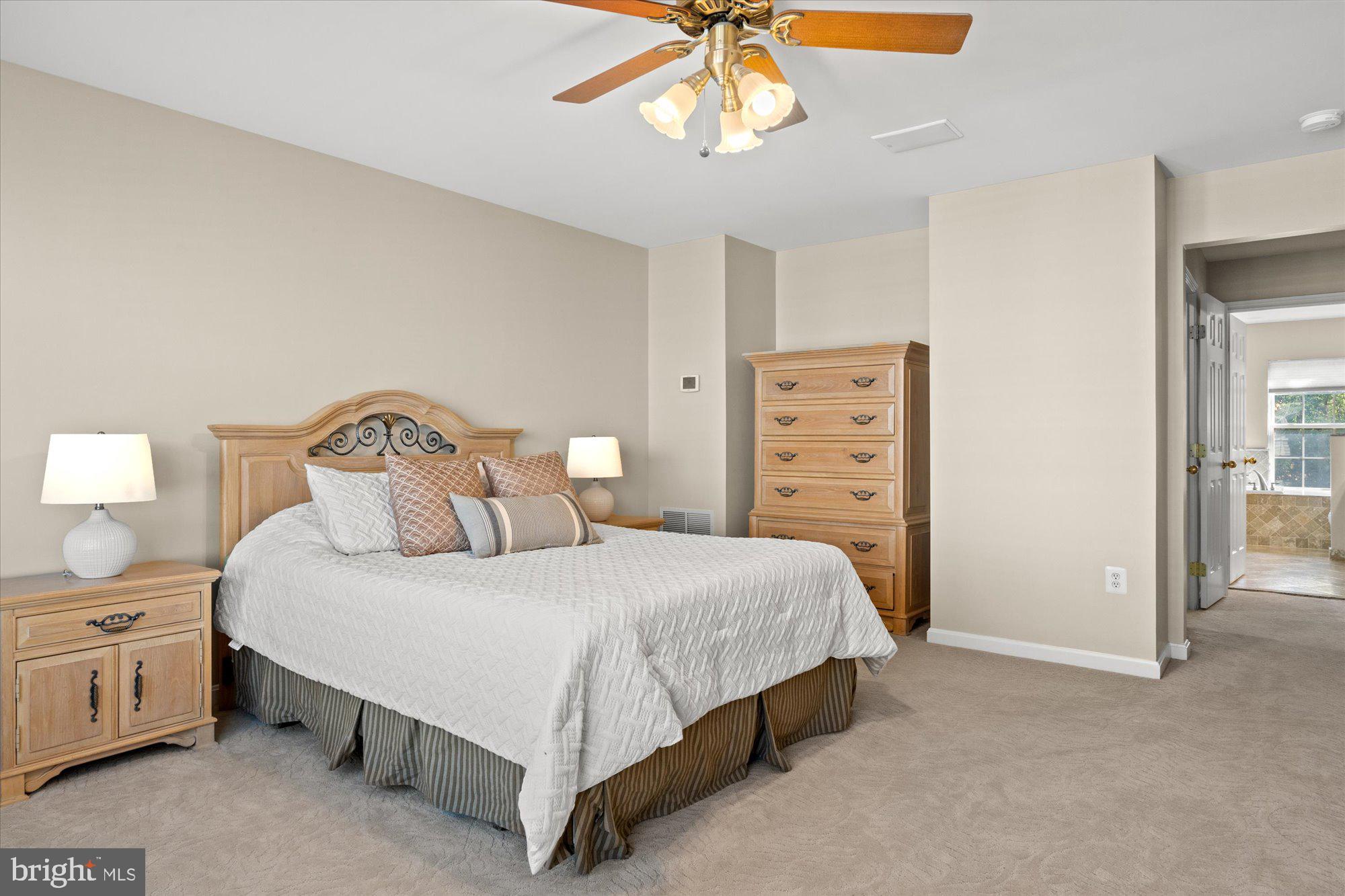 CAMERON STATION - Residential