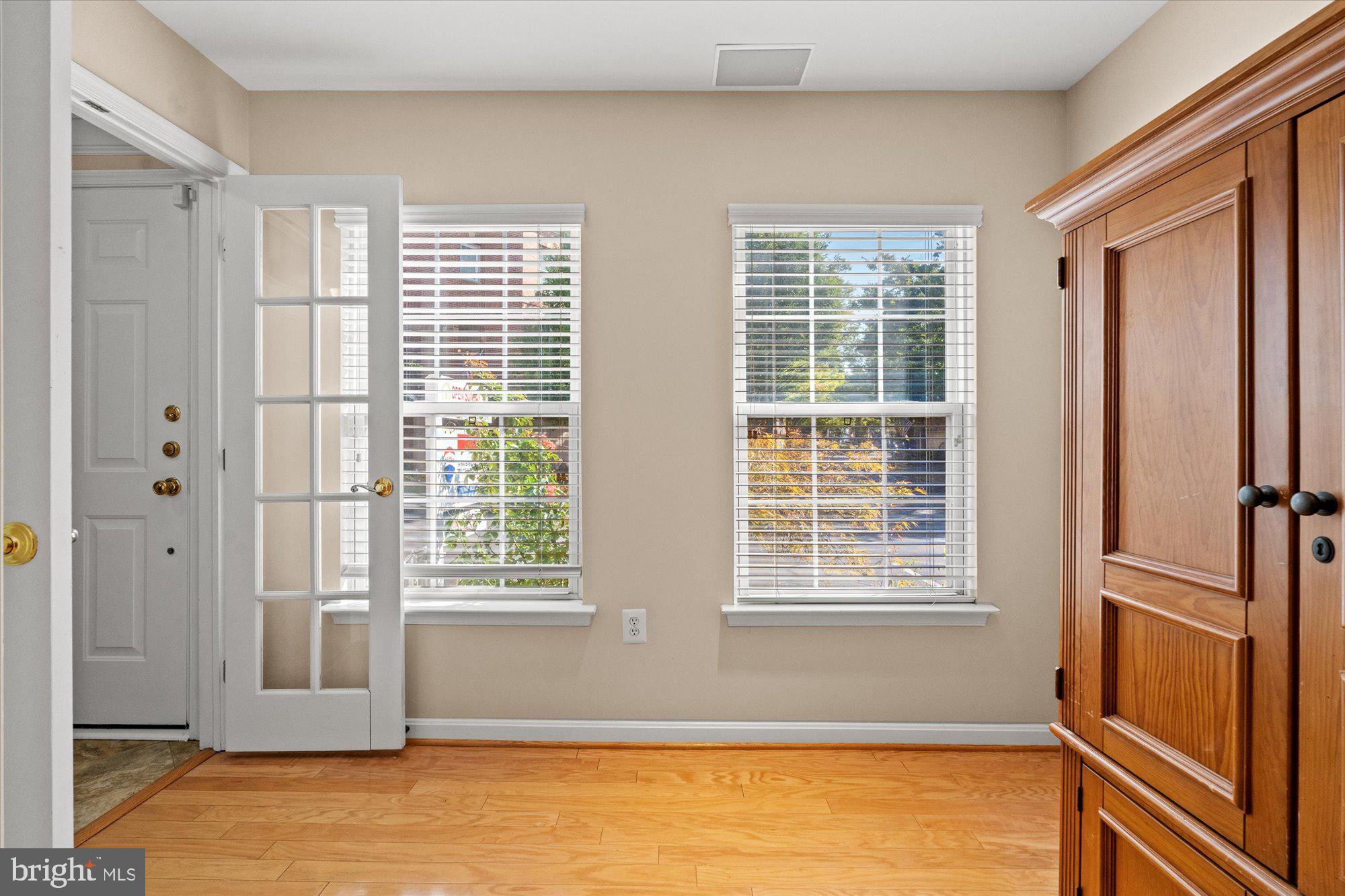 CAMERON STATION - Residential