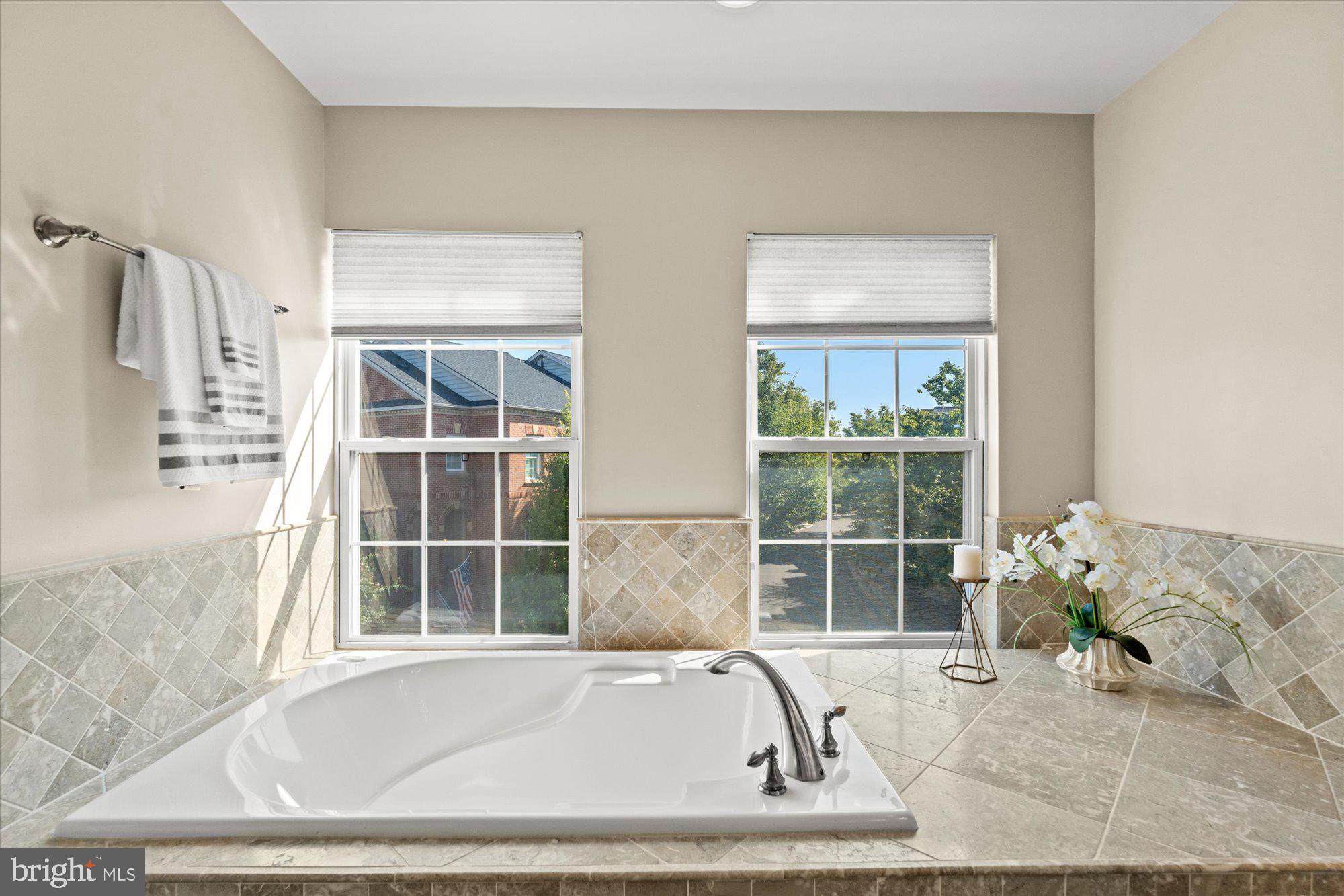 CAMERON STATION - Residential