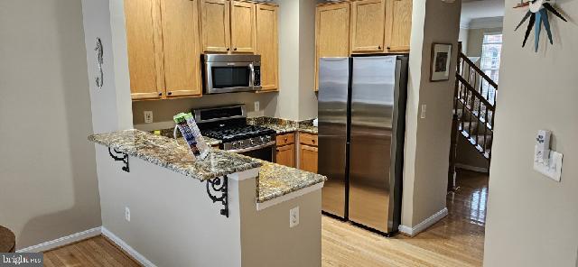 CAMERON STATION - Residential