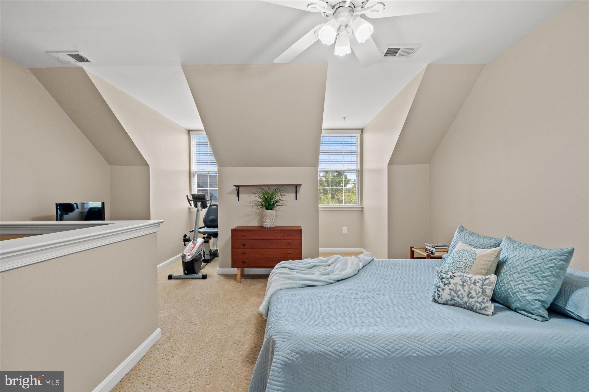 CAMERON STATION - Residential