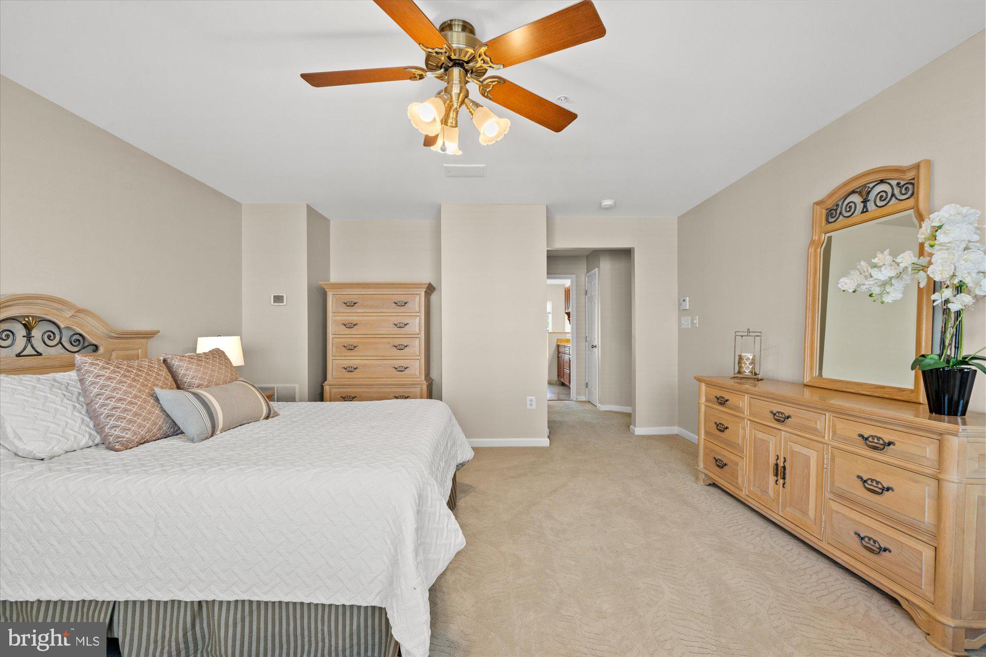 CAMERON STATION - Residential