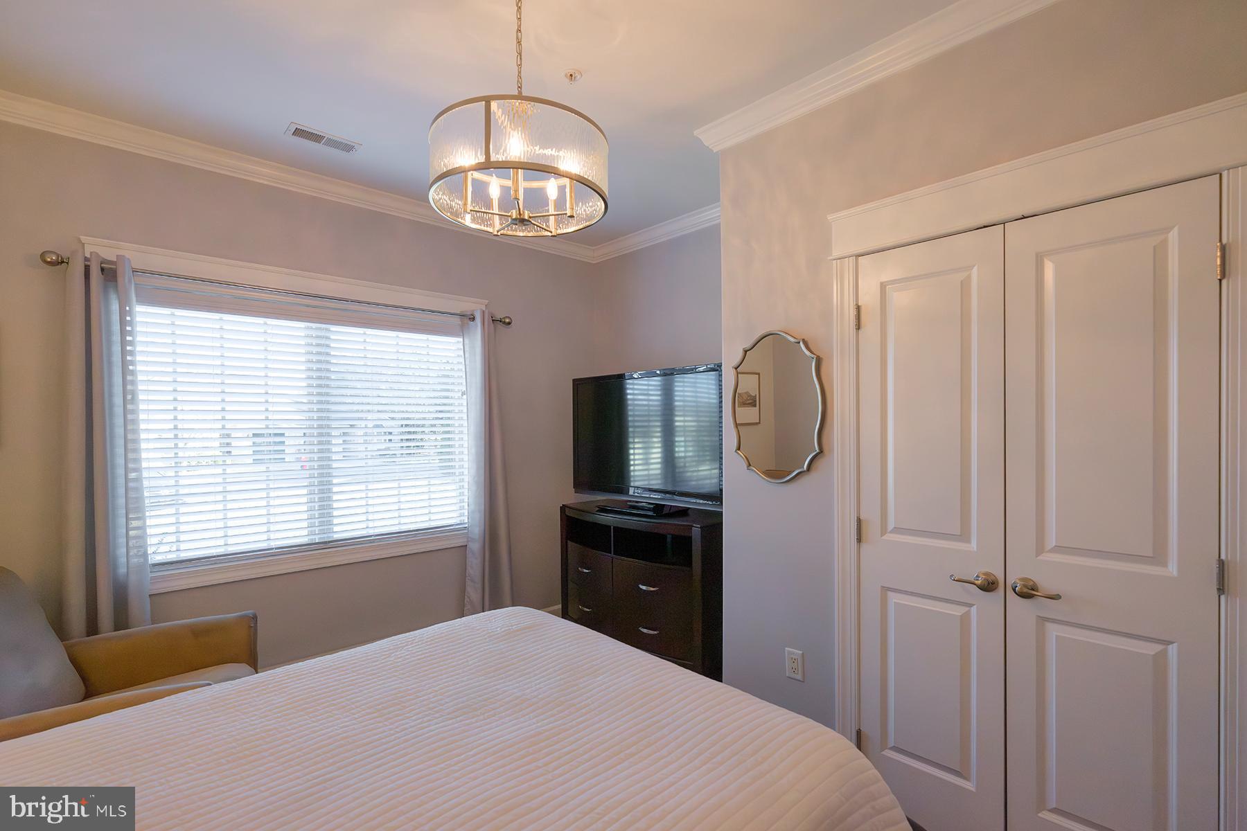 CORTLAND MANOR - Residential