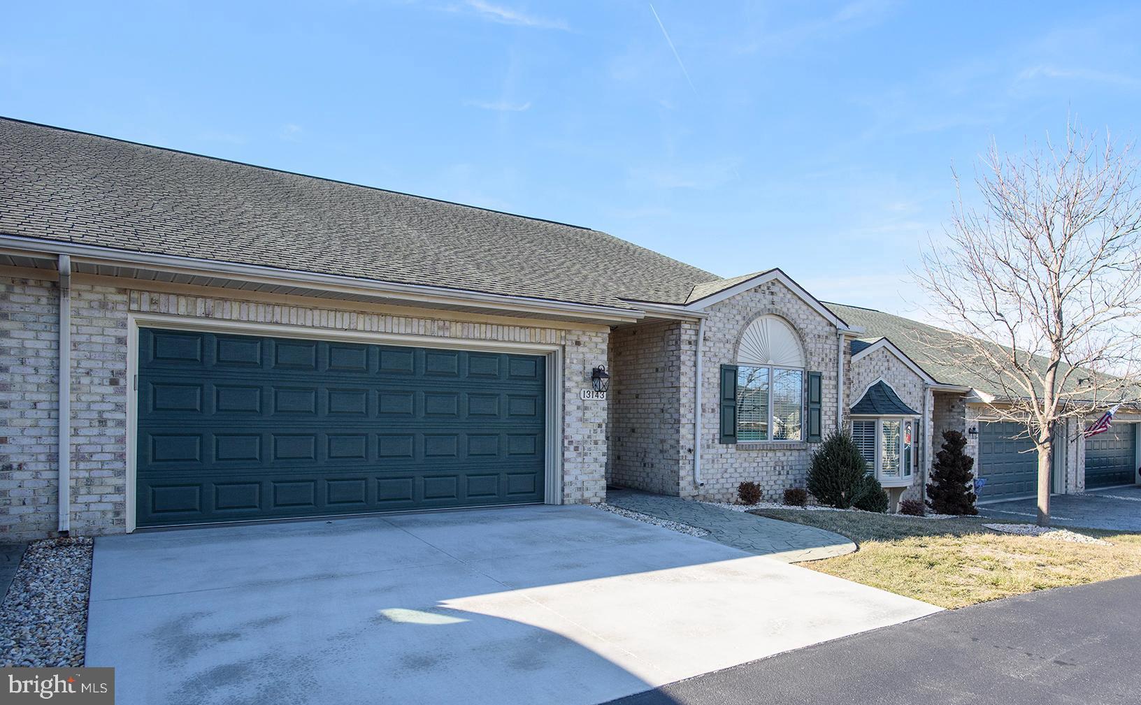 CORTLAND MANOR - Residential