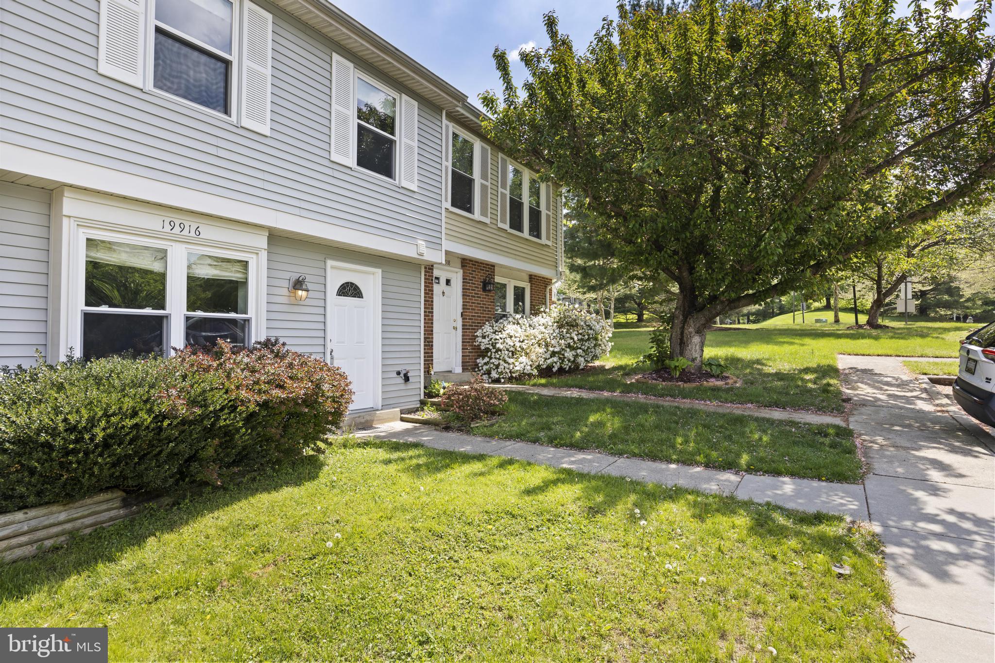 BLUNT COMMONS - Residential