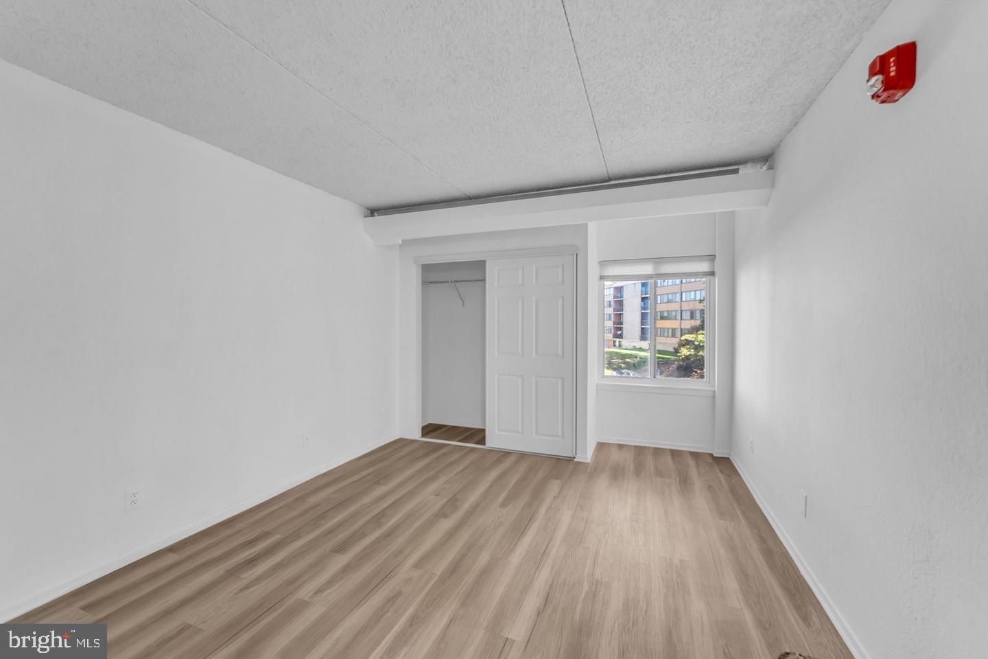 EOS TWENTY-ONE - Residential