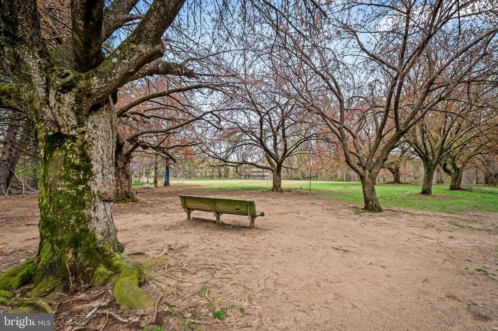 CHARLES VILLAGE - Residential