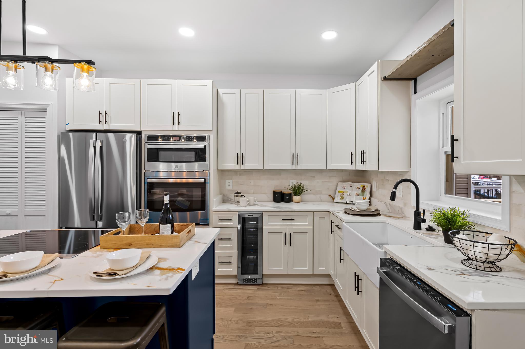 CHARLES VILLAGE - Residential