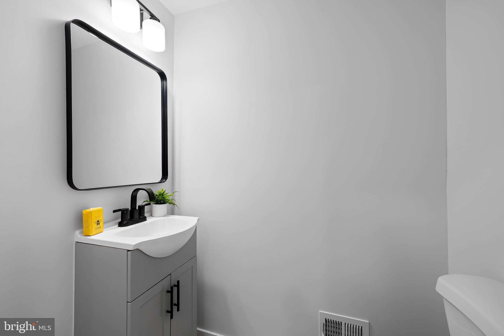 CHARLES VILLAGE - Residential