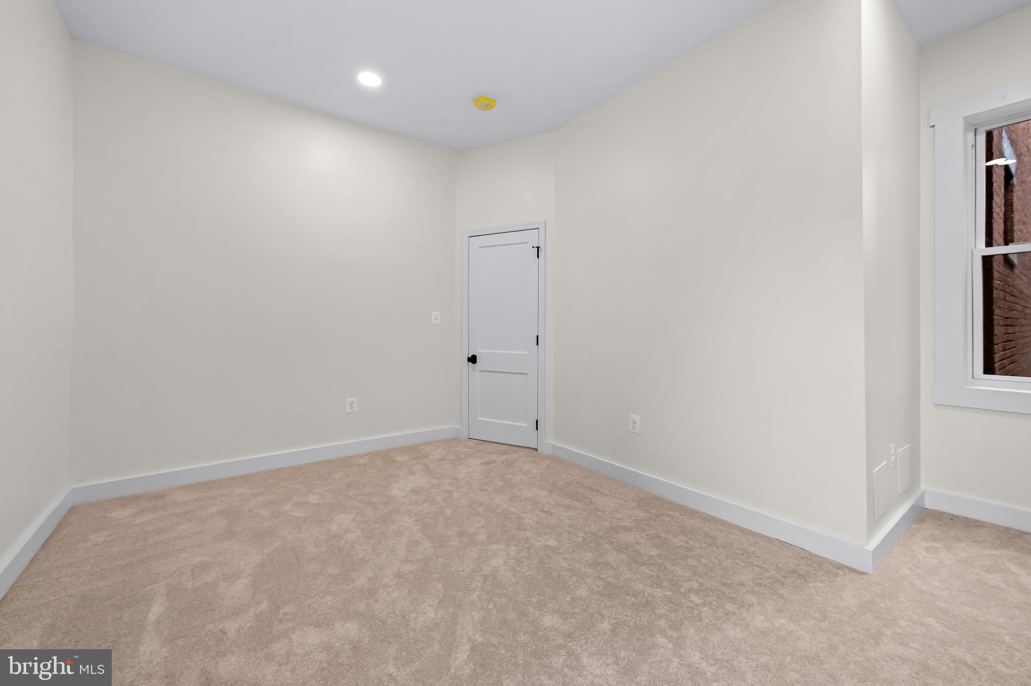 CHARLES VILLAGE - Residential