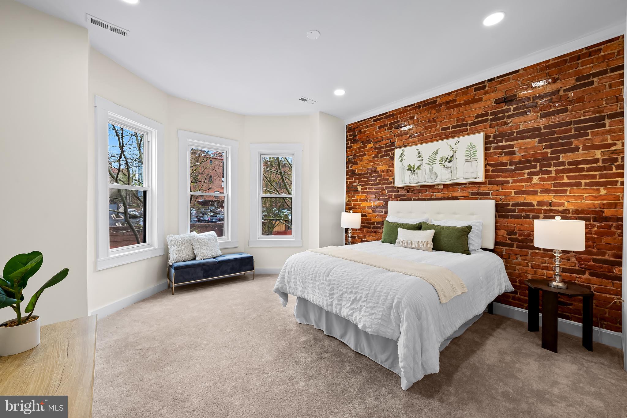 CHARLES VILLAGE - Residential