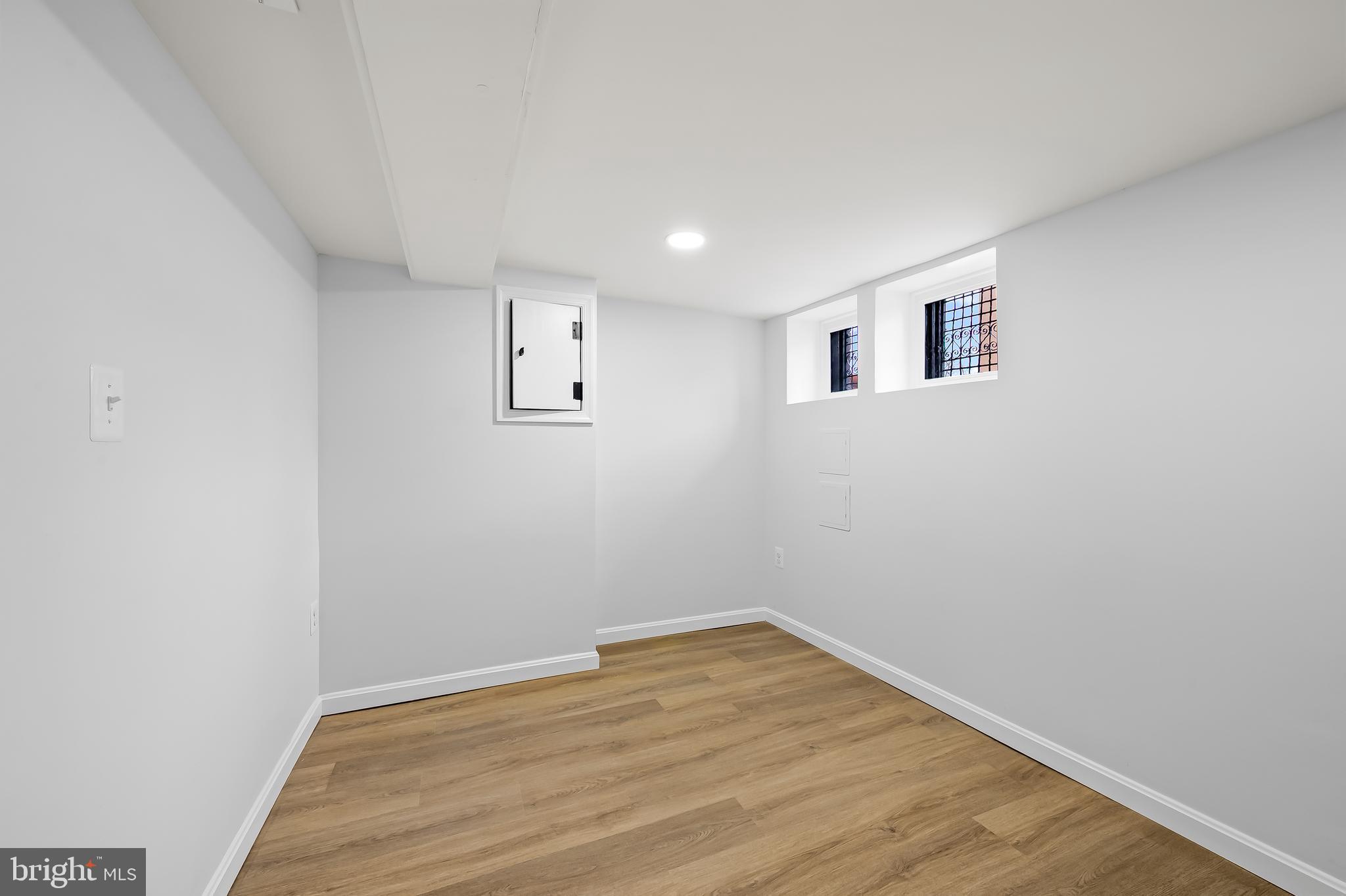 CHARLES VILLAGE - Residential