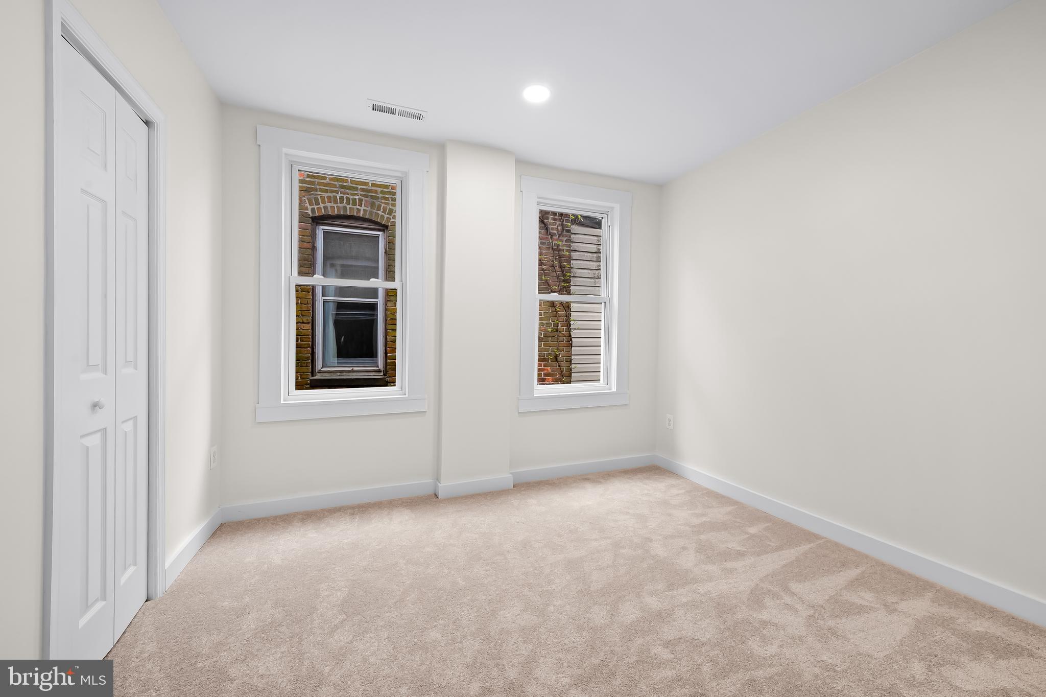 CHARLES VILLAGE - Residential