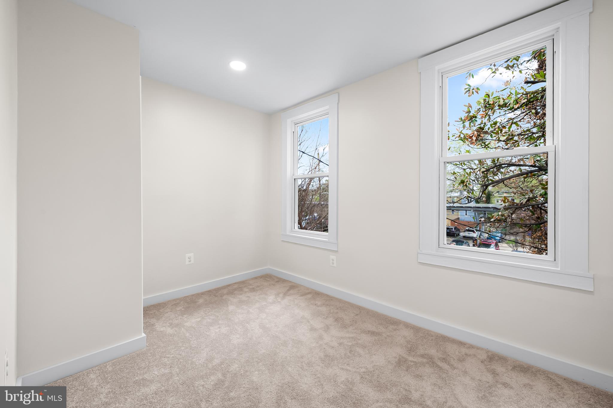 CHARLES VILLAGE - Residential