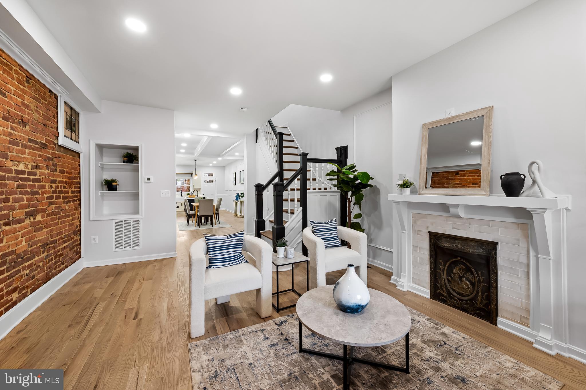 CHARLES VILLAGE - Residential