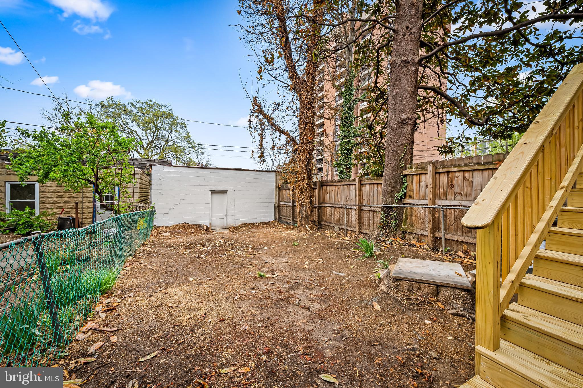 CHARLES VILLAGE - Residential