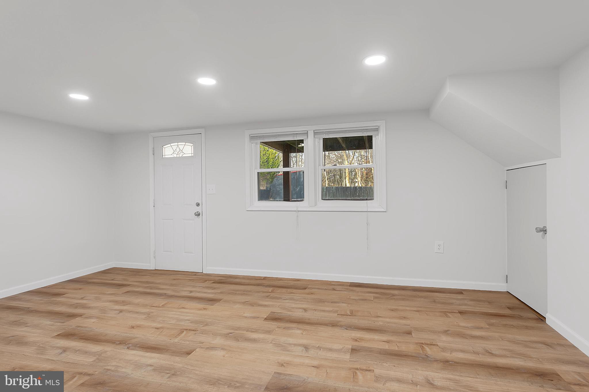 LOCH LOMOND - Residential