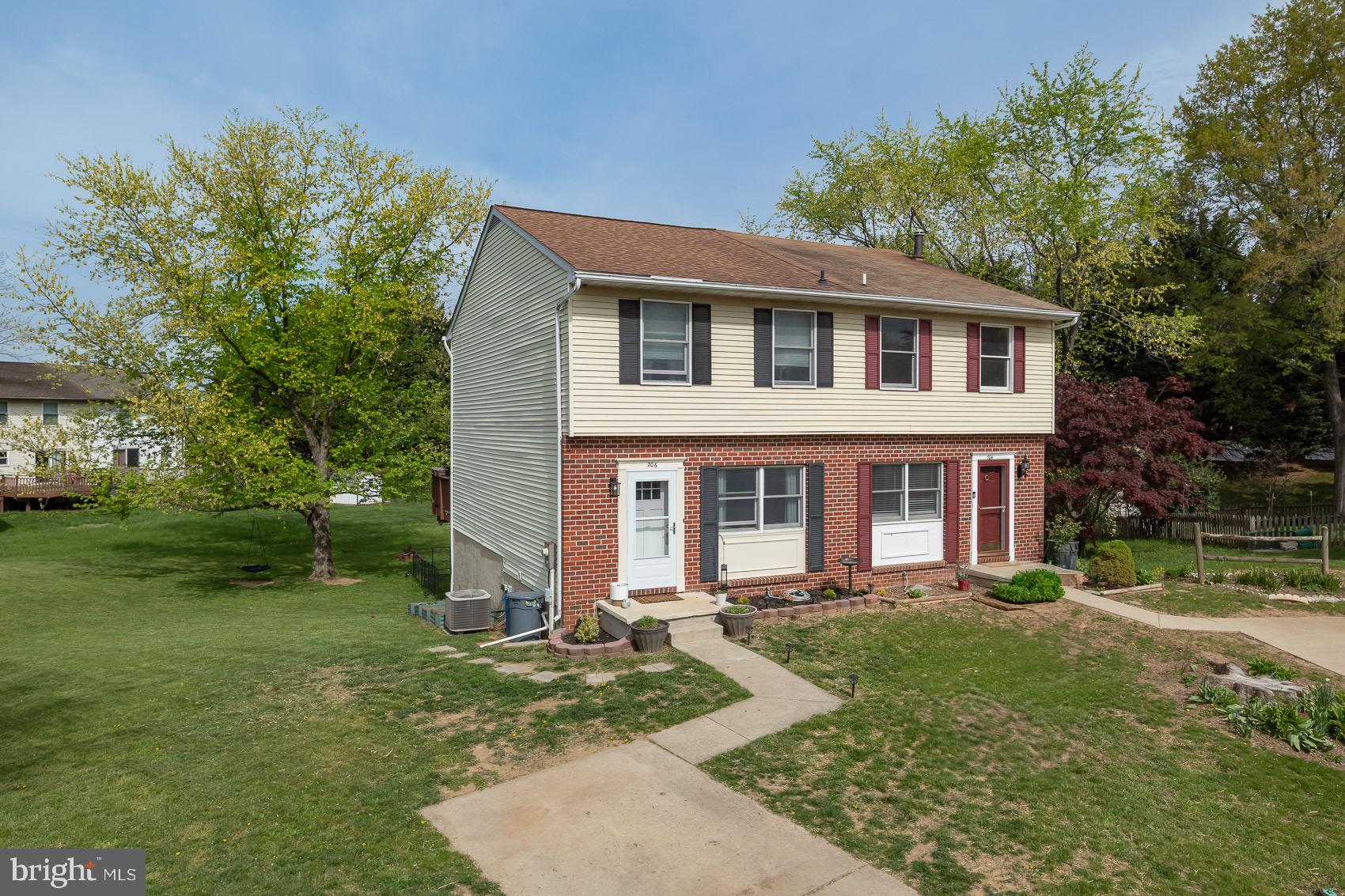 706 RILEY COURT