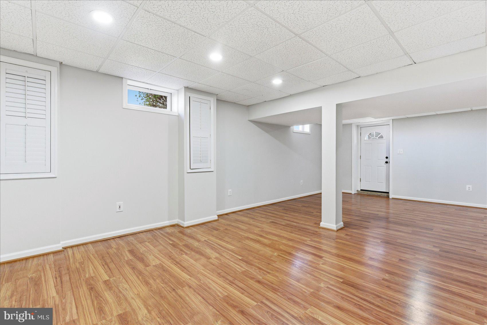 FOREST LAKES - Residential