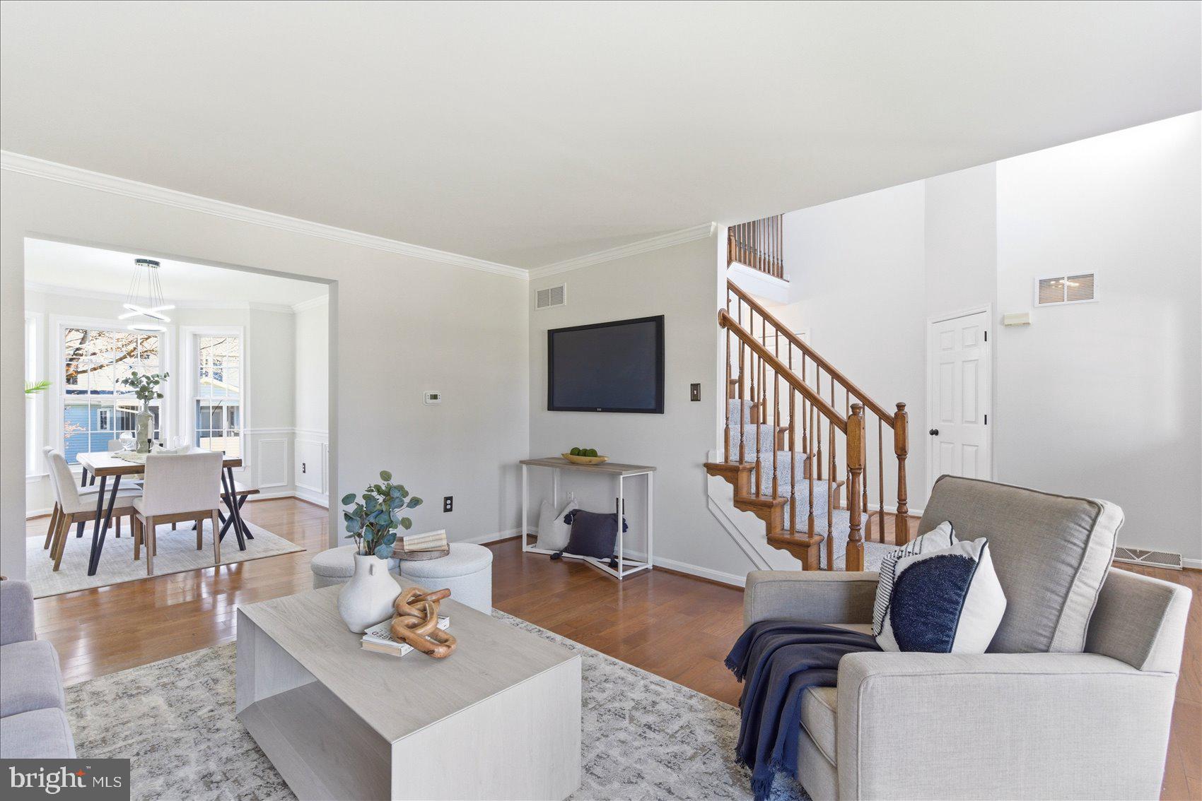 FOREST LAKES - Residential