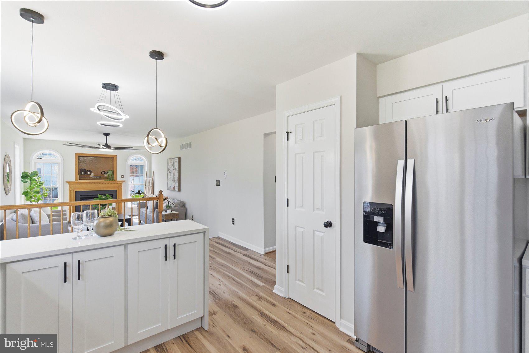 FOREST LAKES - Residential