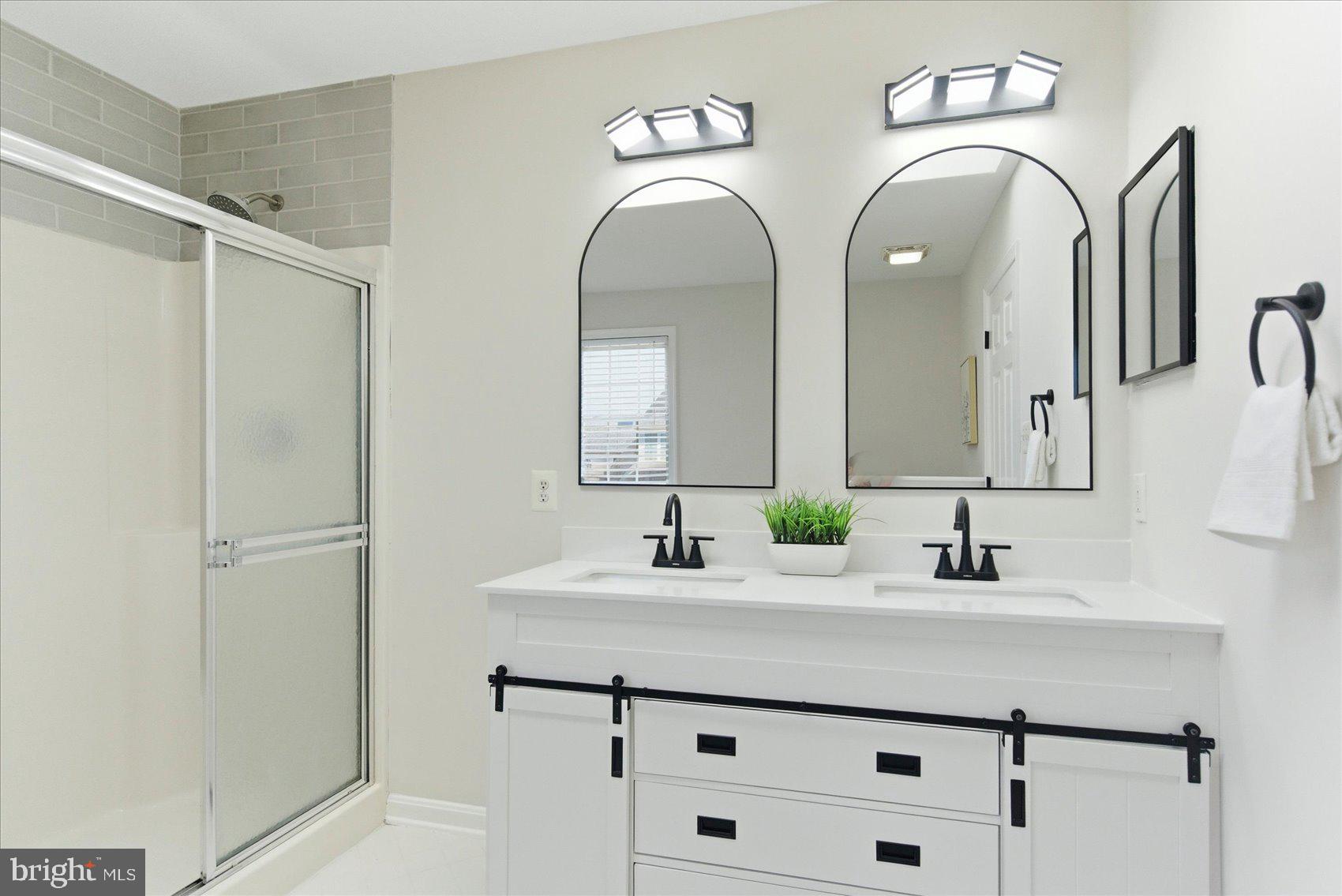 FOREST LAKES - Residential