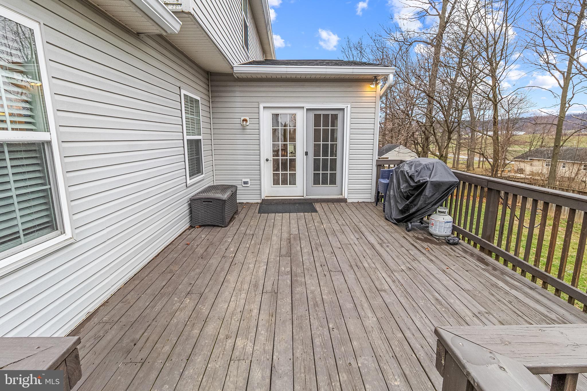 LAUREL RIDGE - Residential