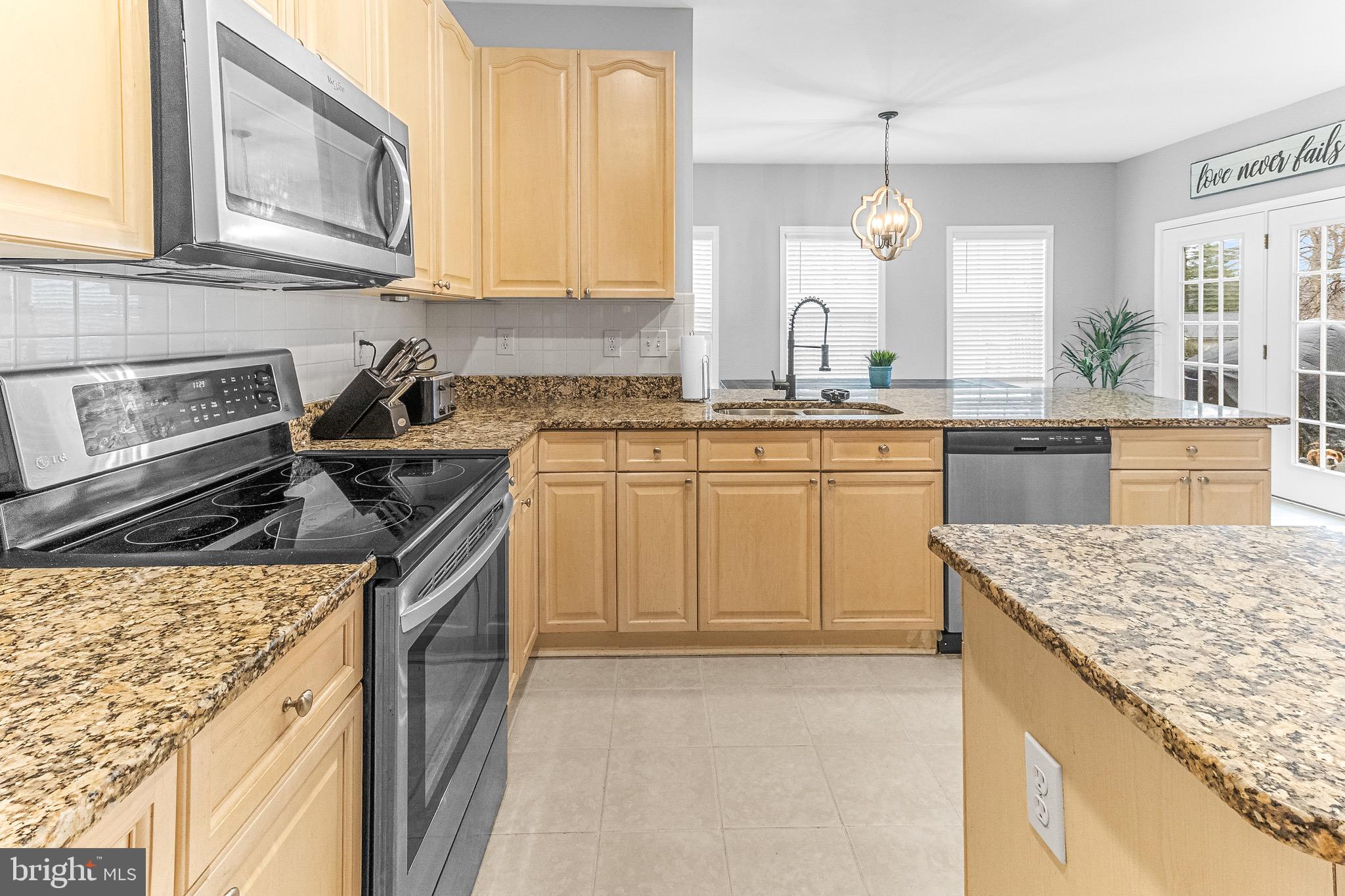 LAUREL RIDGE - Residential