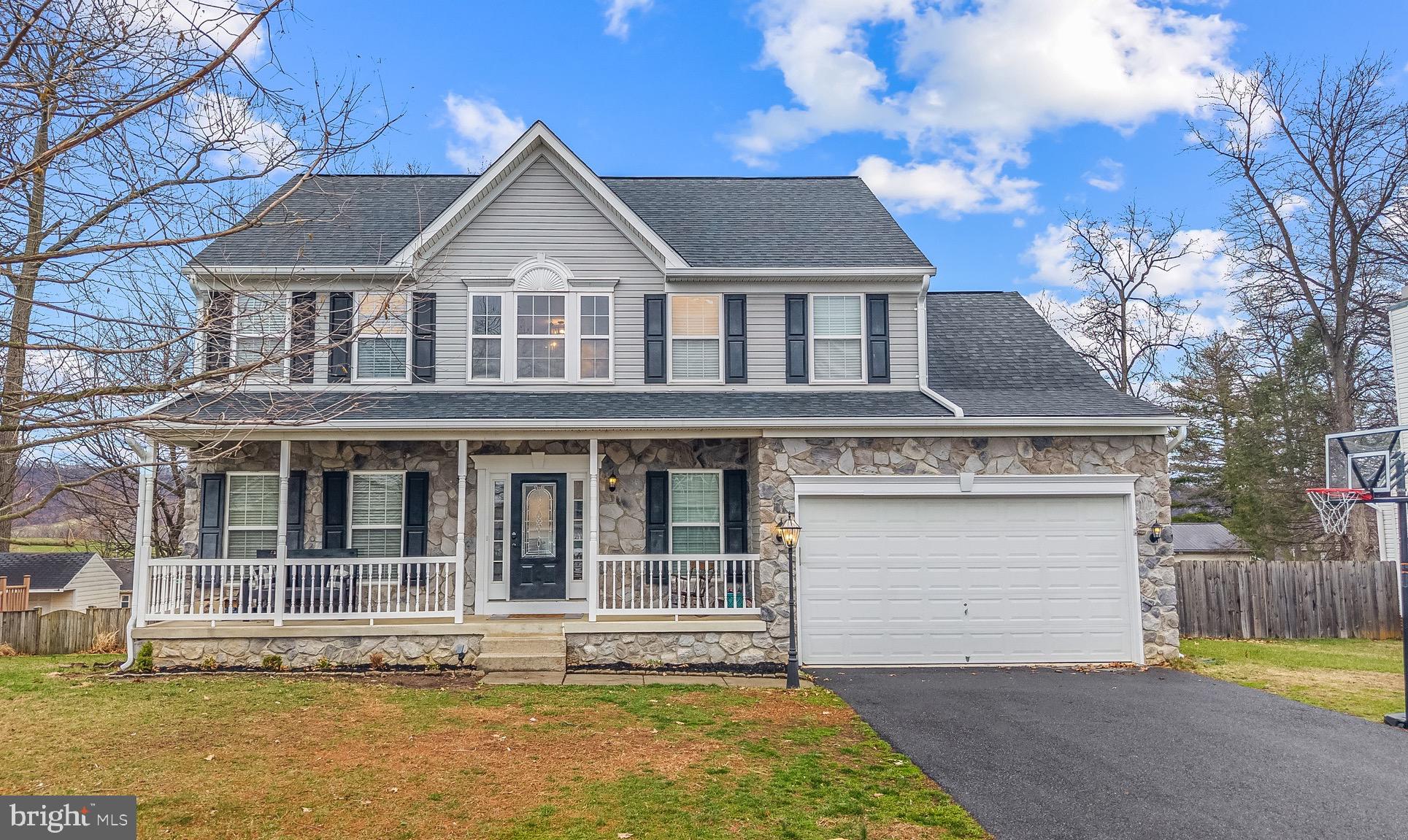 LAUREL RIDGE - Residential