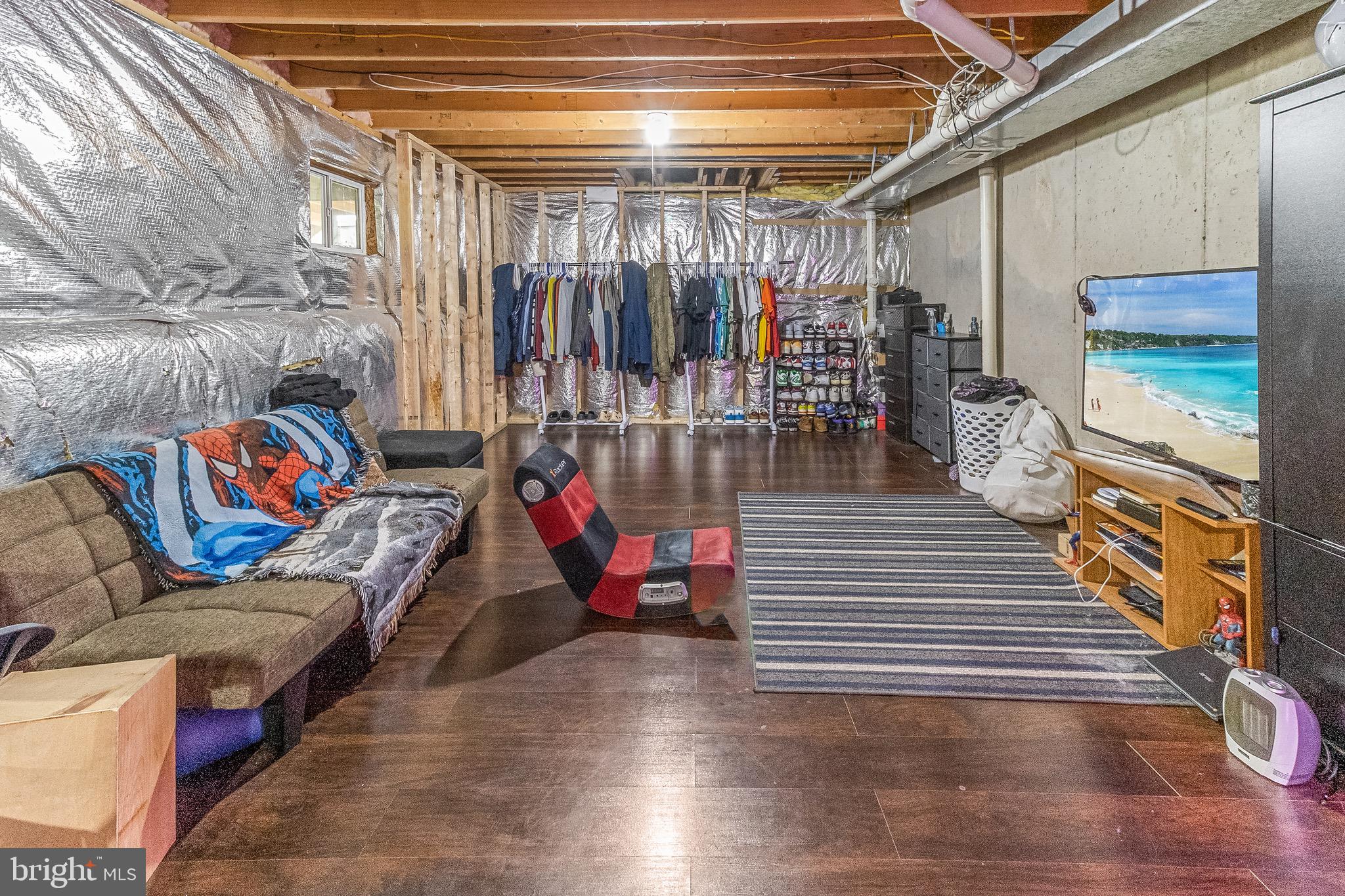 LAUREL RIDGE - Residential