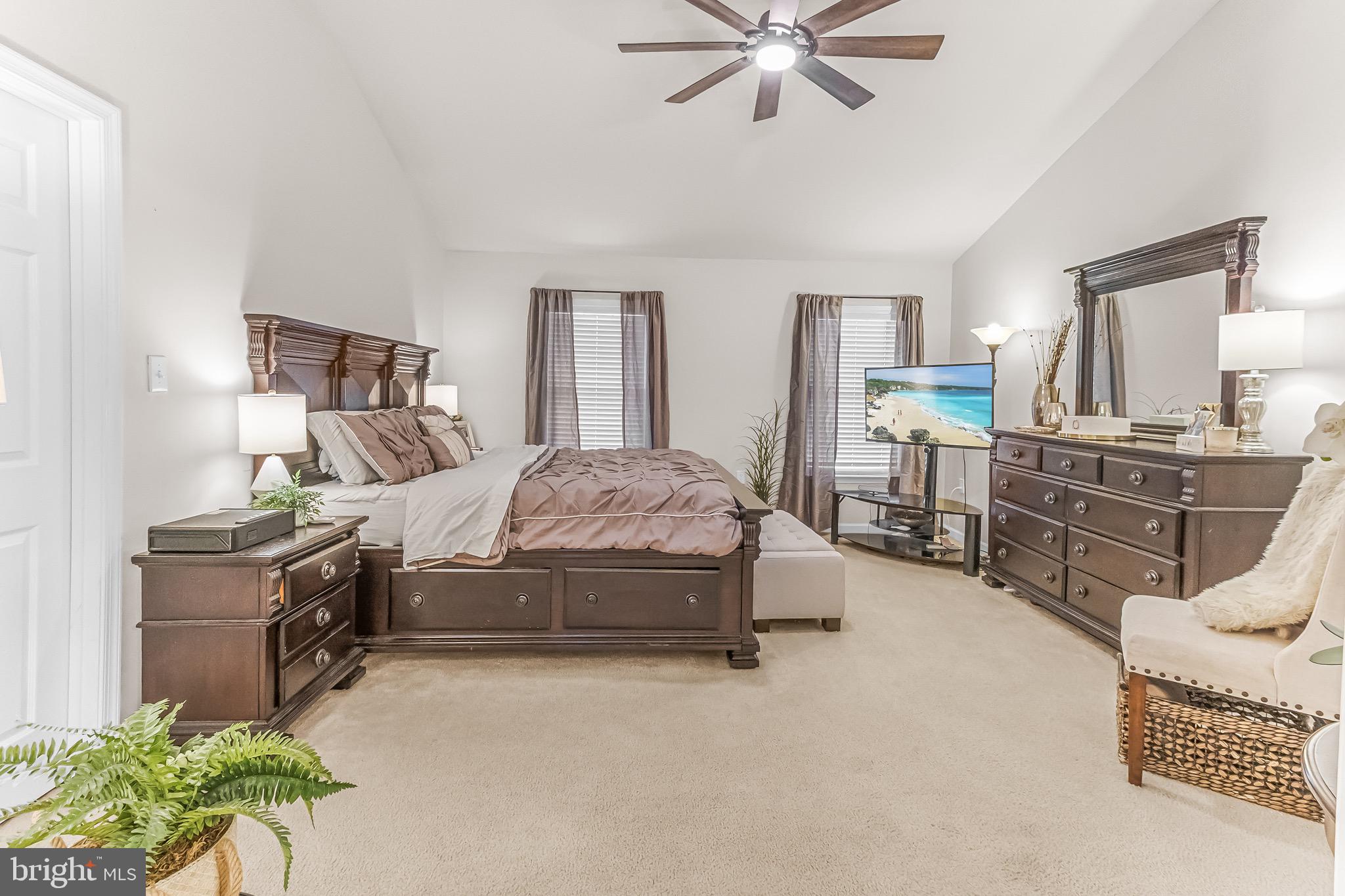 LAUREL RIDGE - Residential